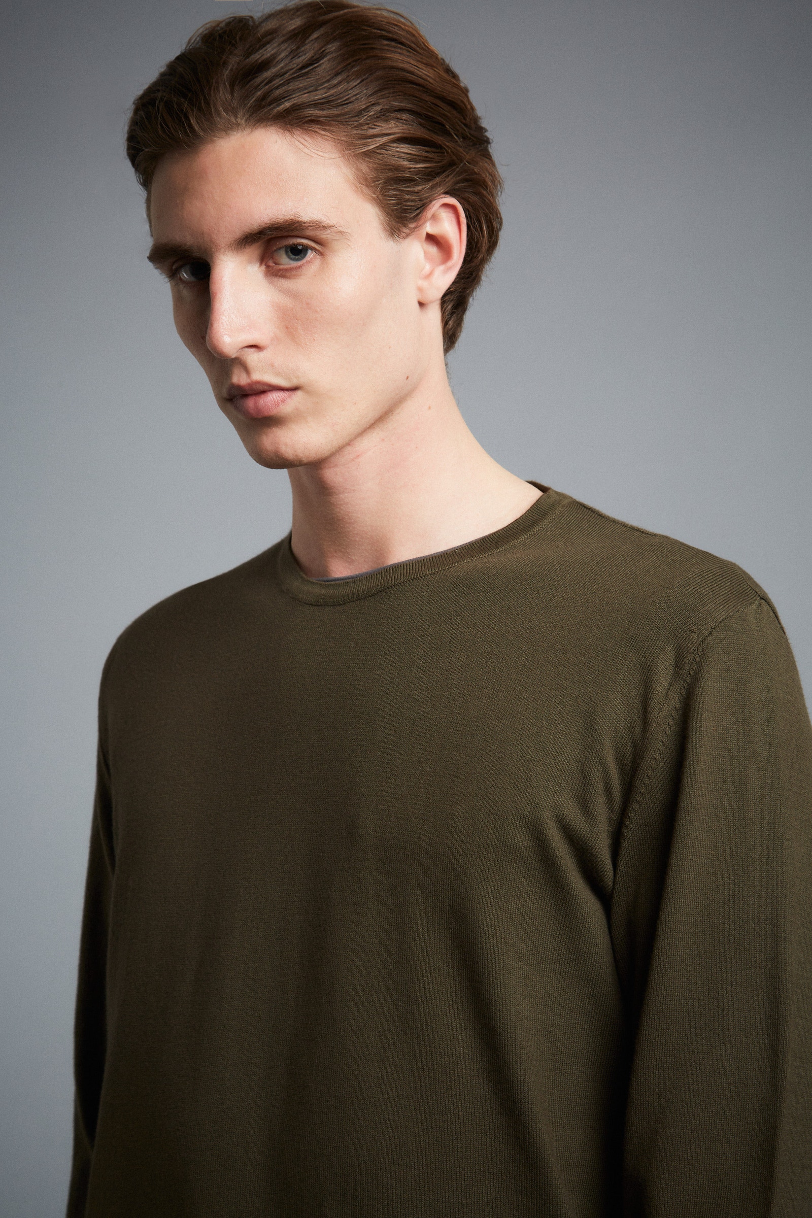 SWEATER GARAGE ROAD 01