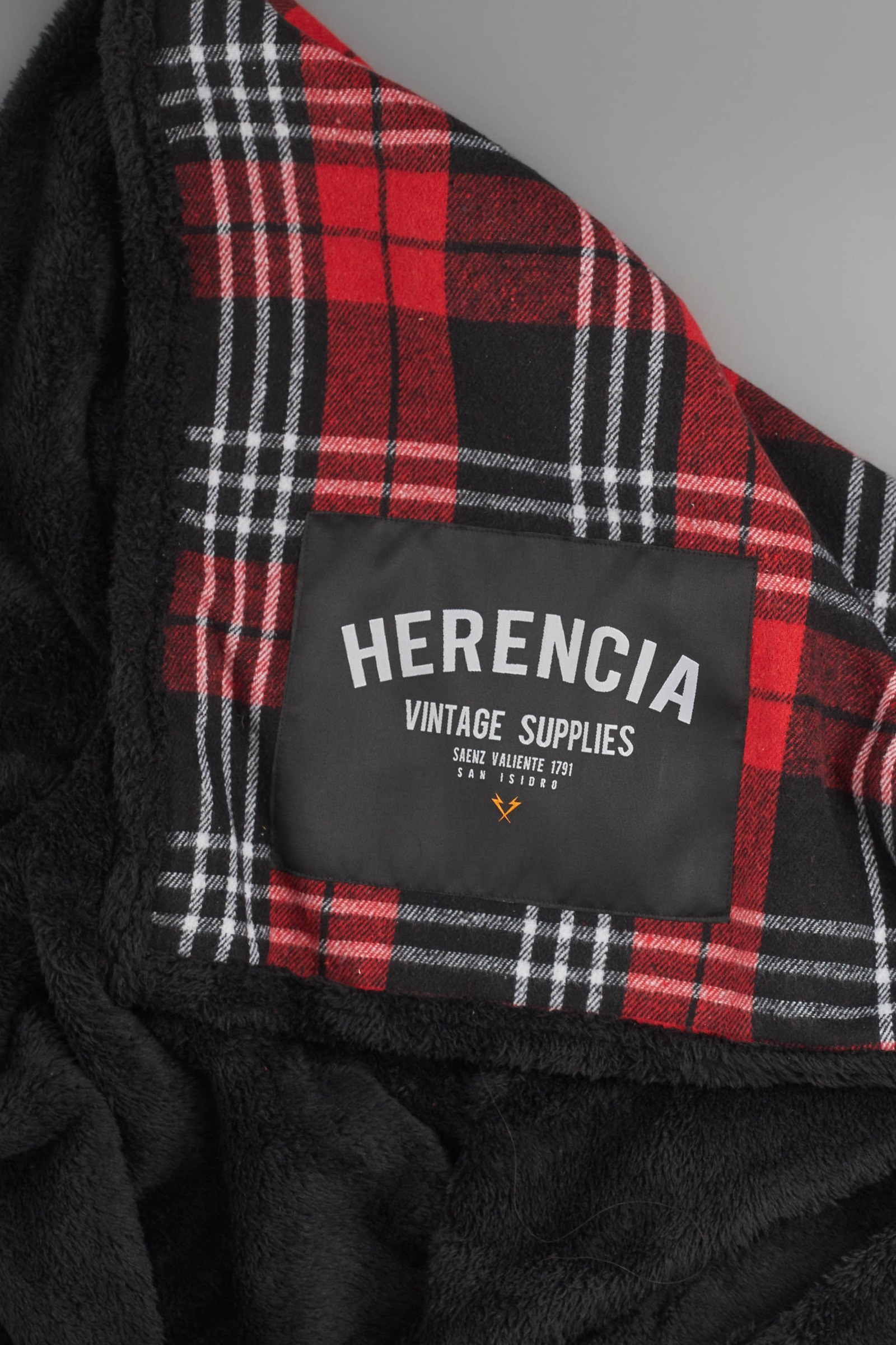 MANTA HERENCIA VS                                                                                    