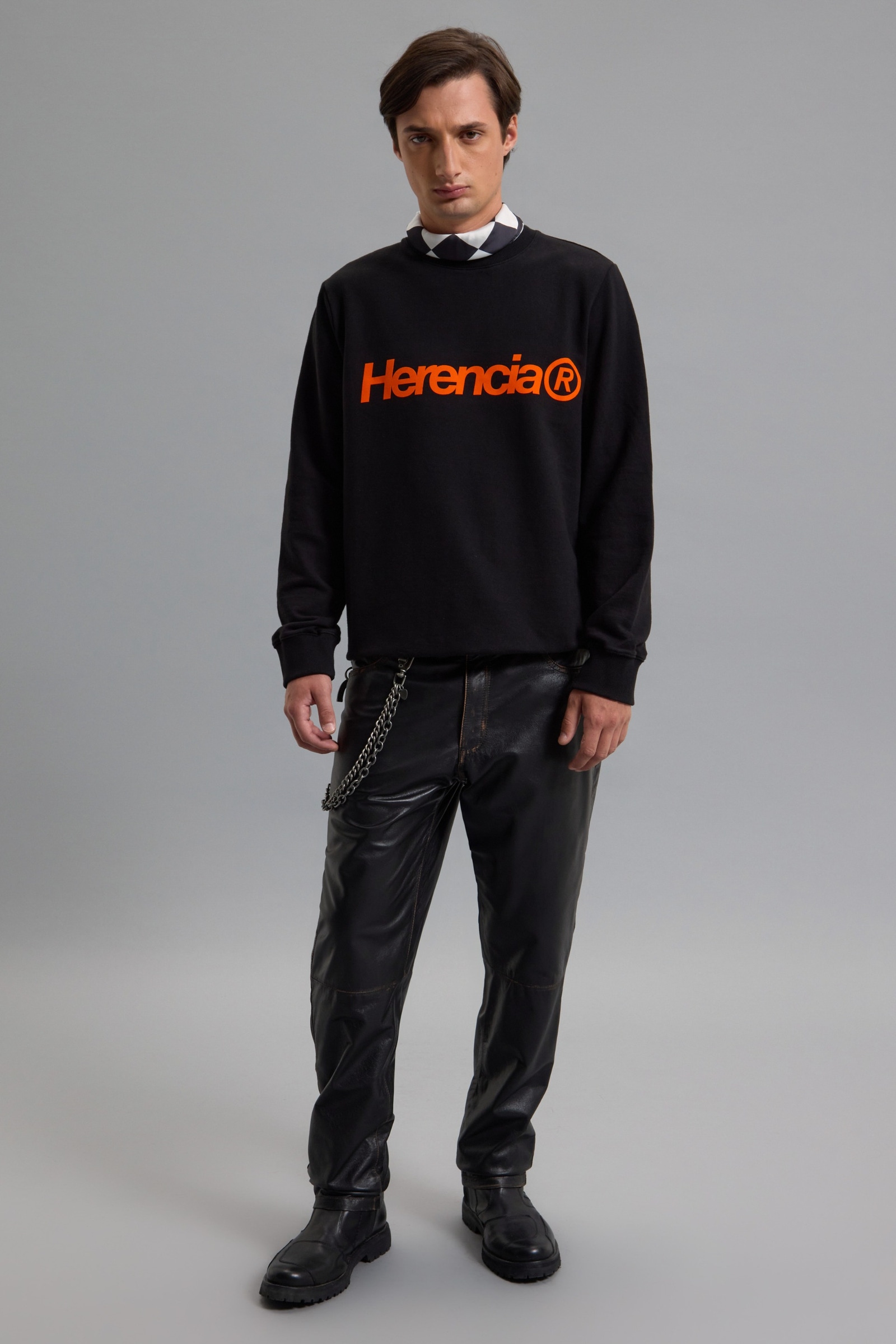 BUZO HERENCIA BRAND                                                                                  