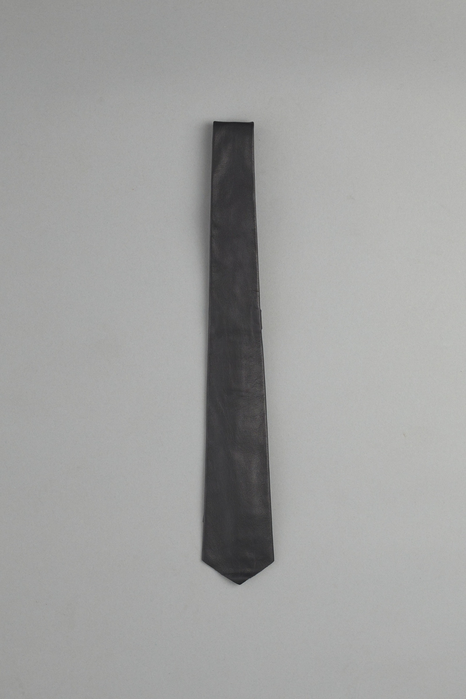 CORBATA CUERO HCG                                                                                    