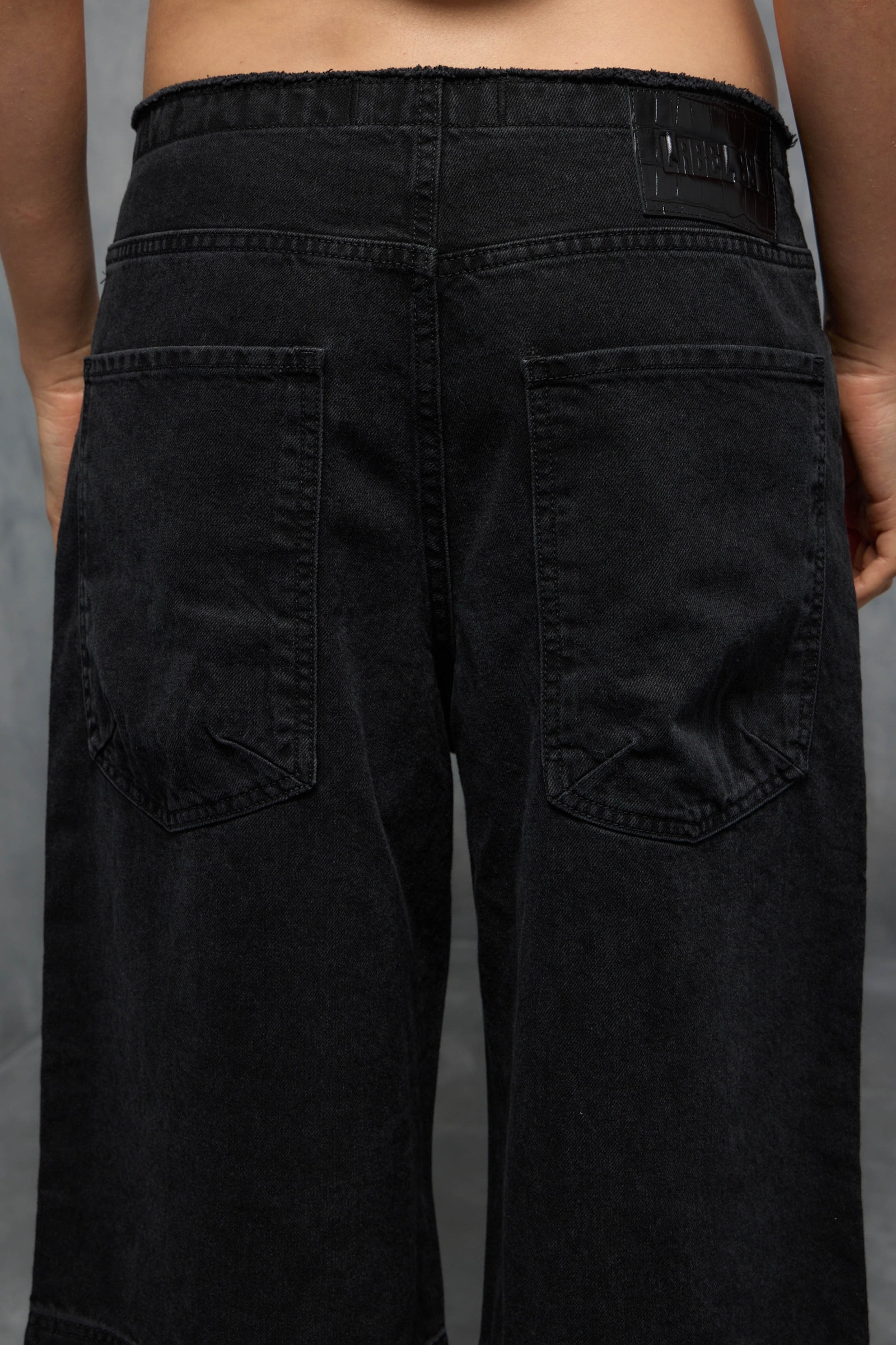 BERMUDA CHELSEA BLACK LABEL                                                                          