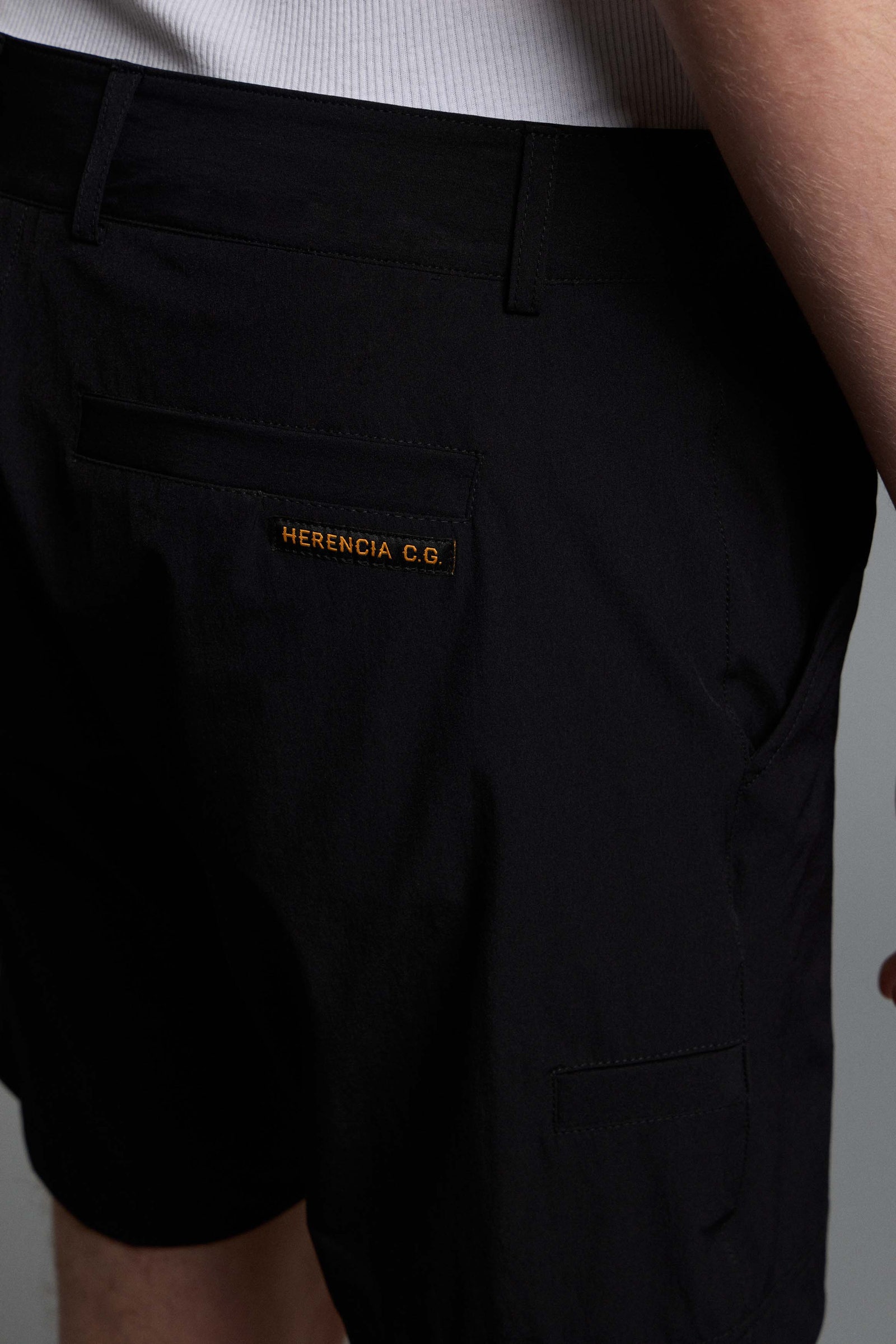 BERMUDA STH BLACK