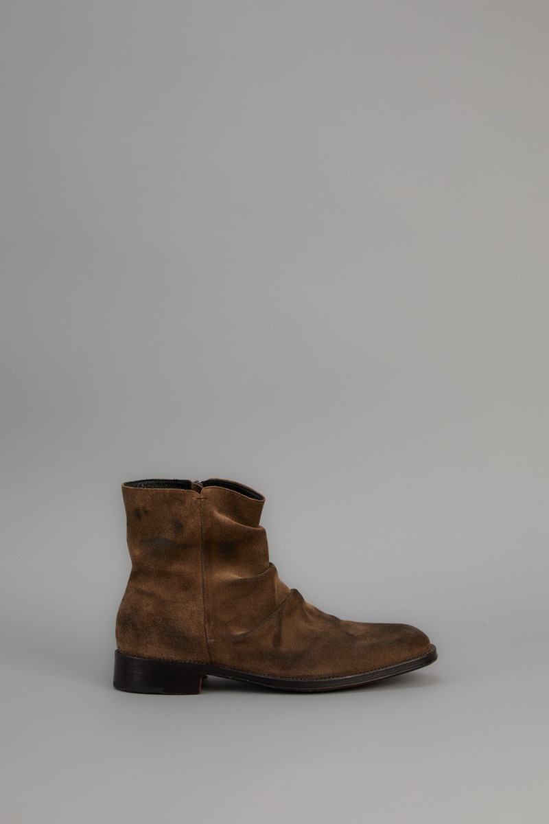 BOTA CUERO CH                                                                                        