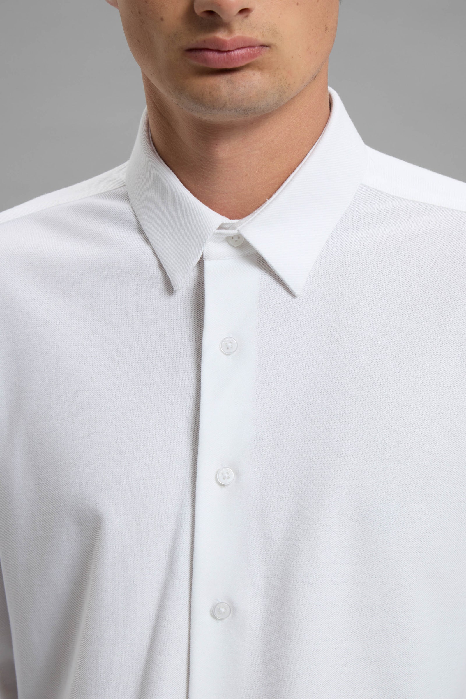 CAMISA ESSENTIAL TWILL                                                                               