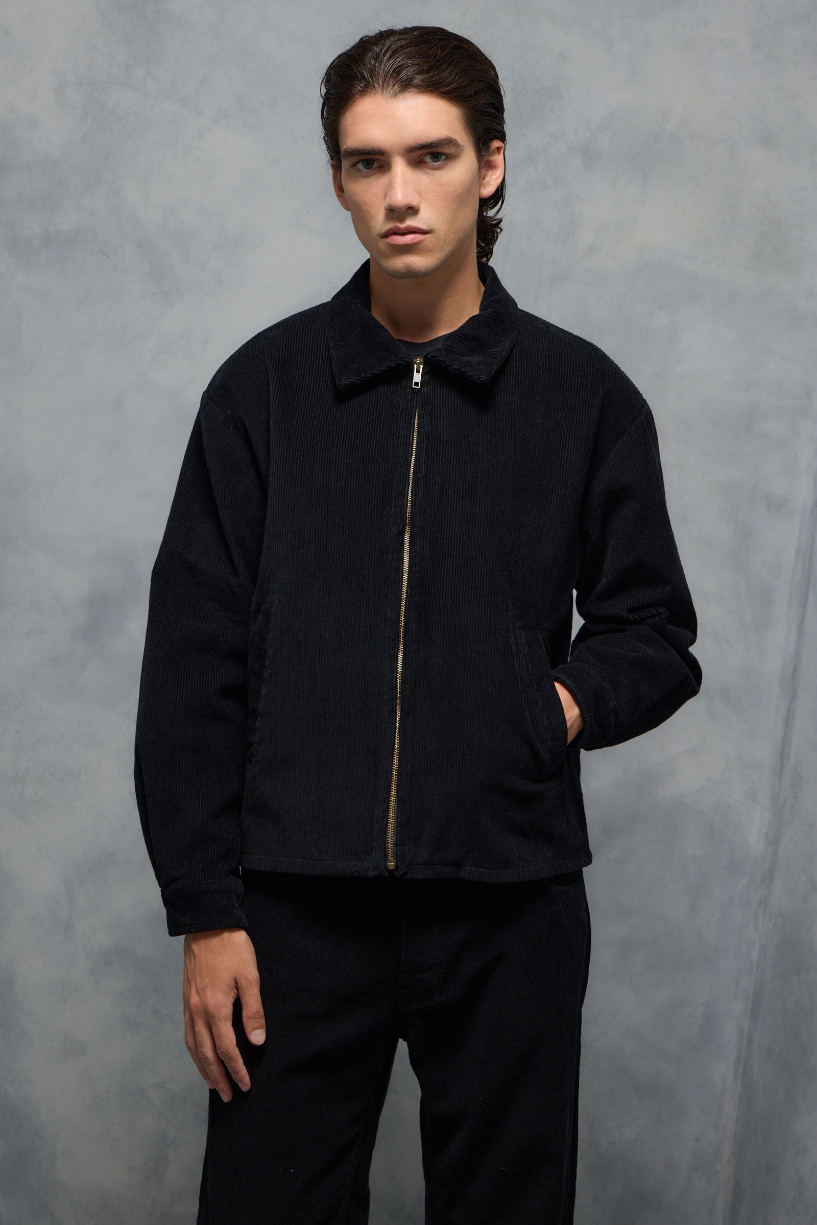 CAMPERA BLACKOUT                                                                                     