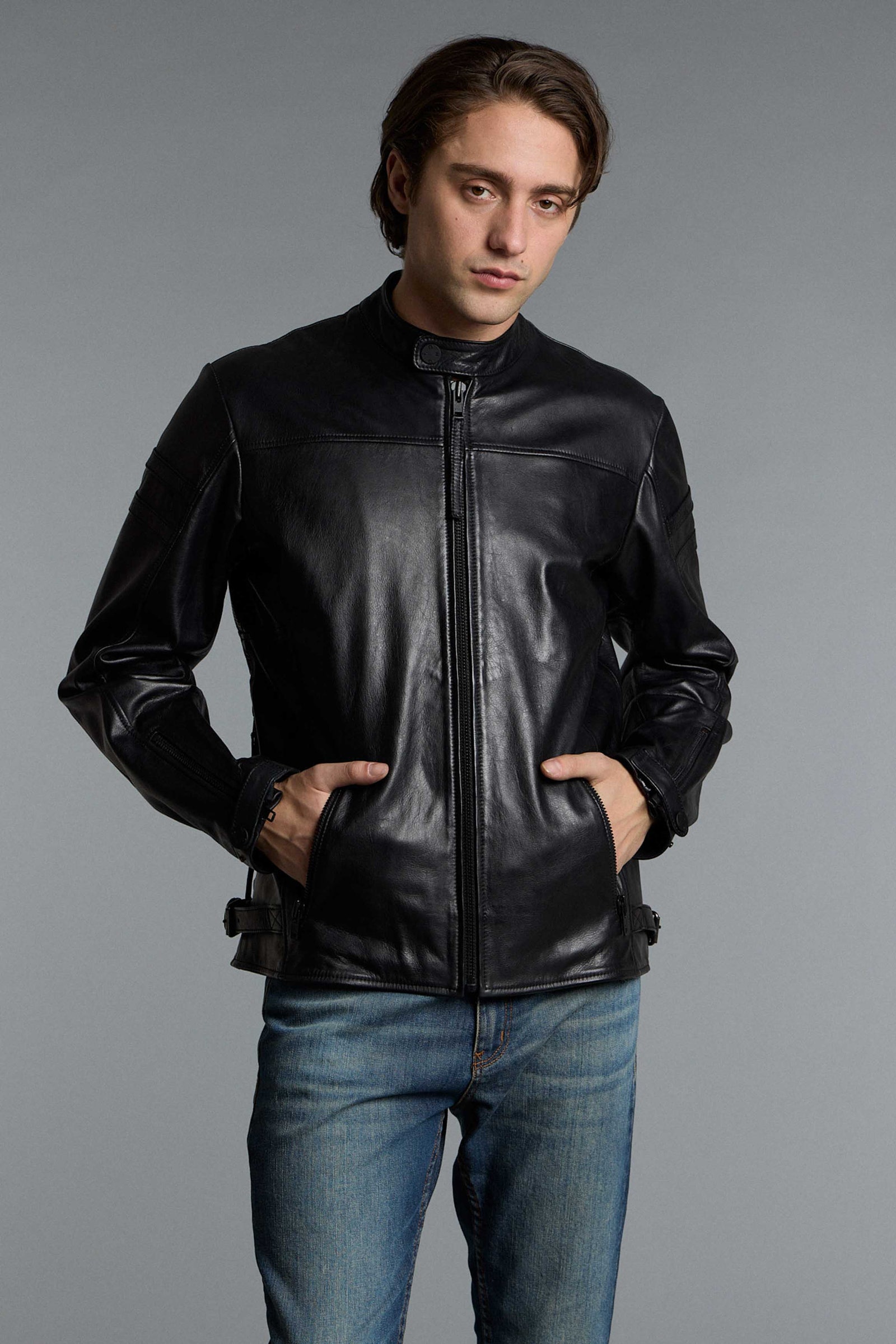 CAMPERA CUERO SUPERIOR                                                                               