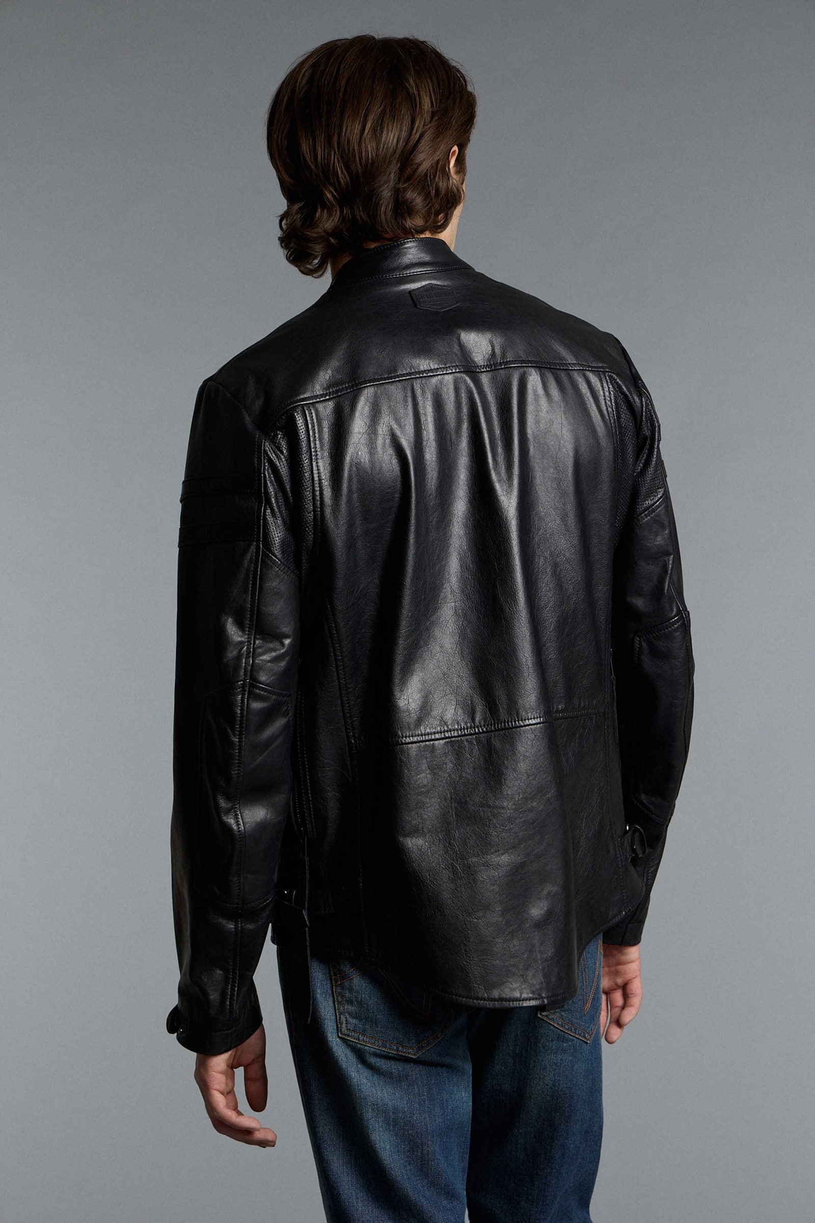 CAMPERA CUERO SUPERIOR                                                                               