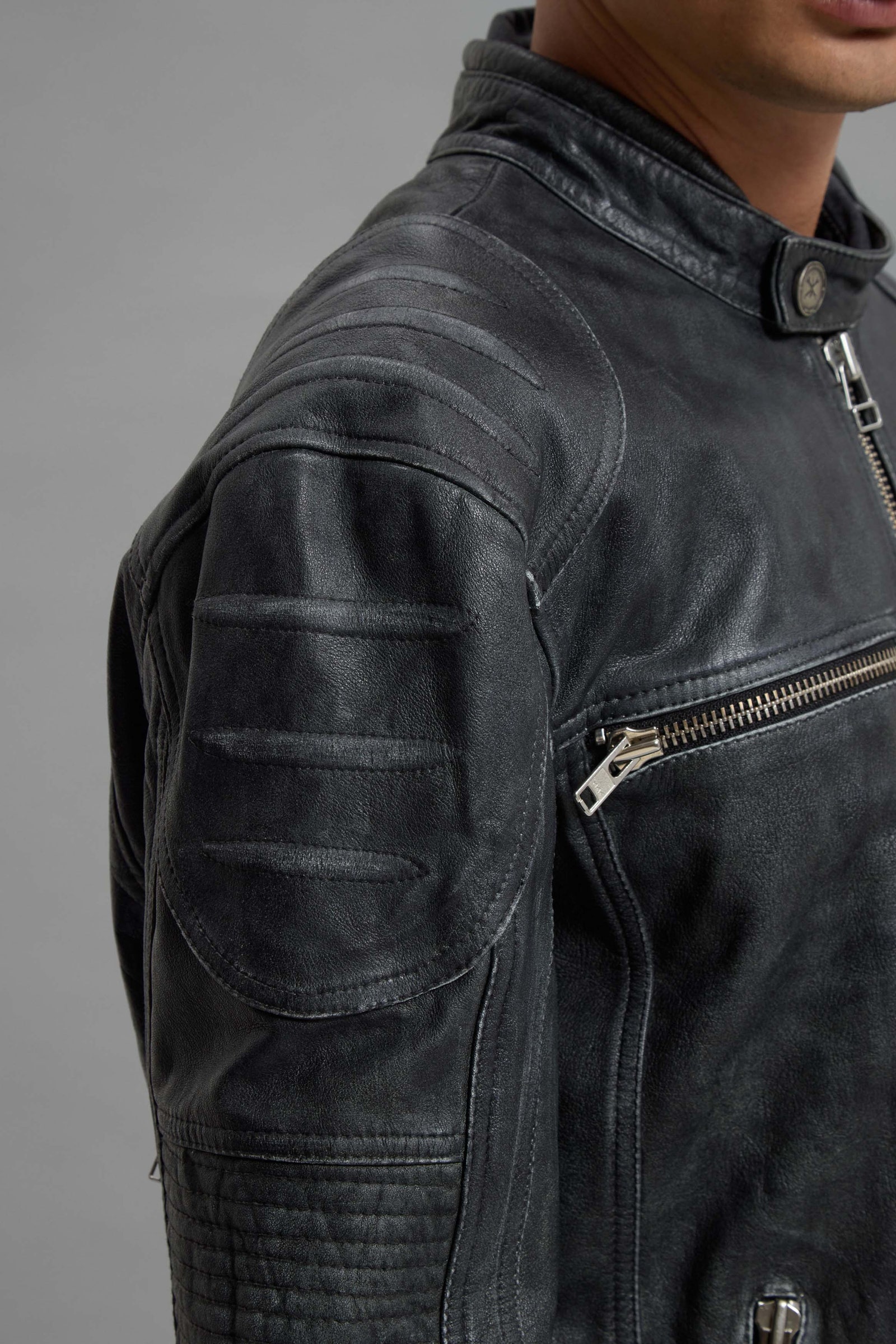 CAMPERA CUERO THOR HCG                                                                               