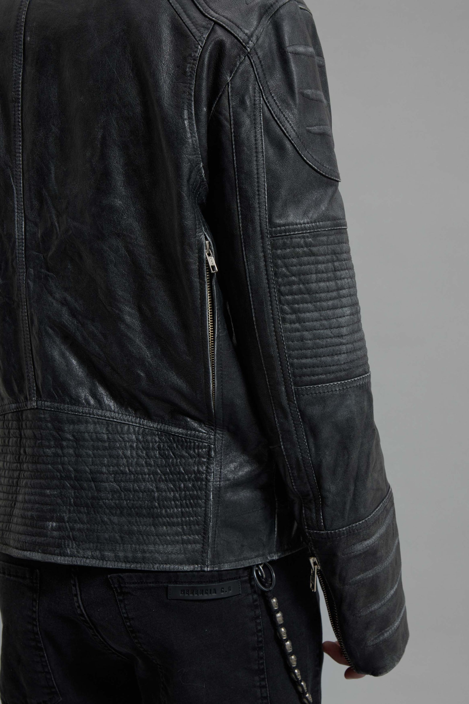 CAMPERA CUERO THOR HCG                                                                               
