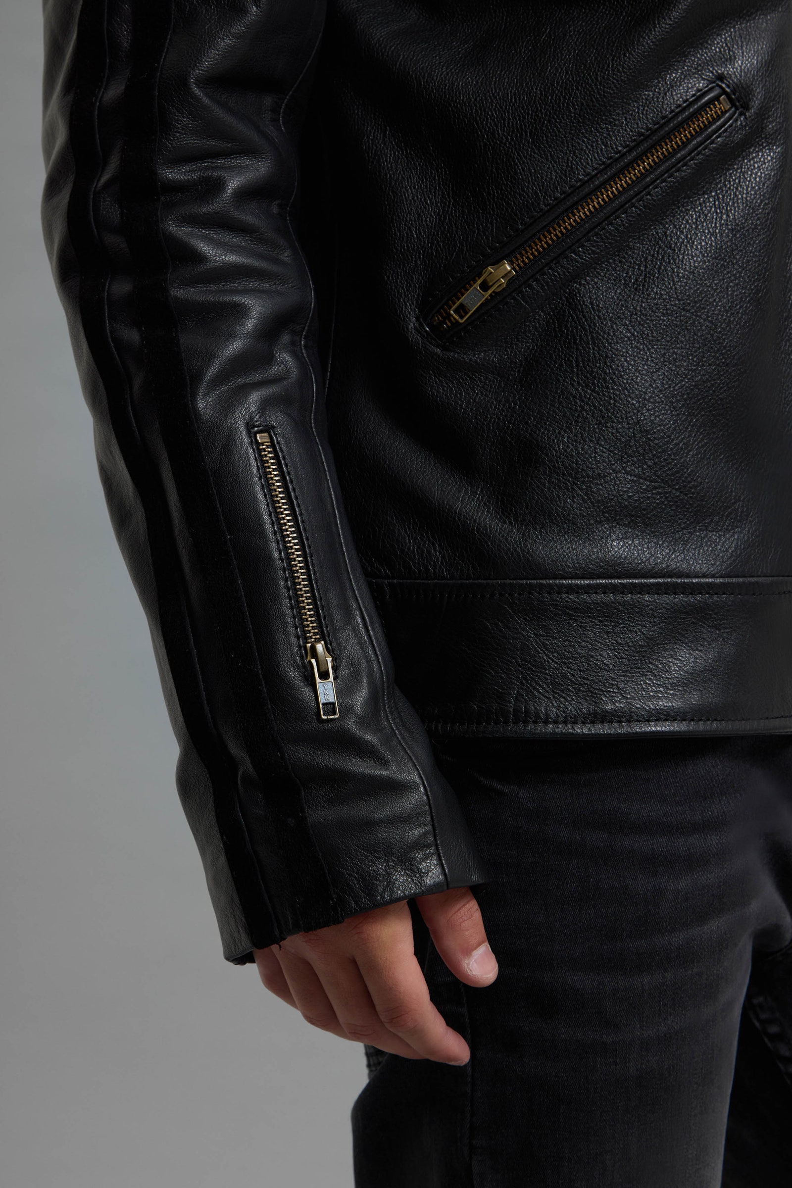 CAMPERA CUERO FB 1967                                                                                