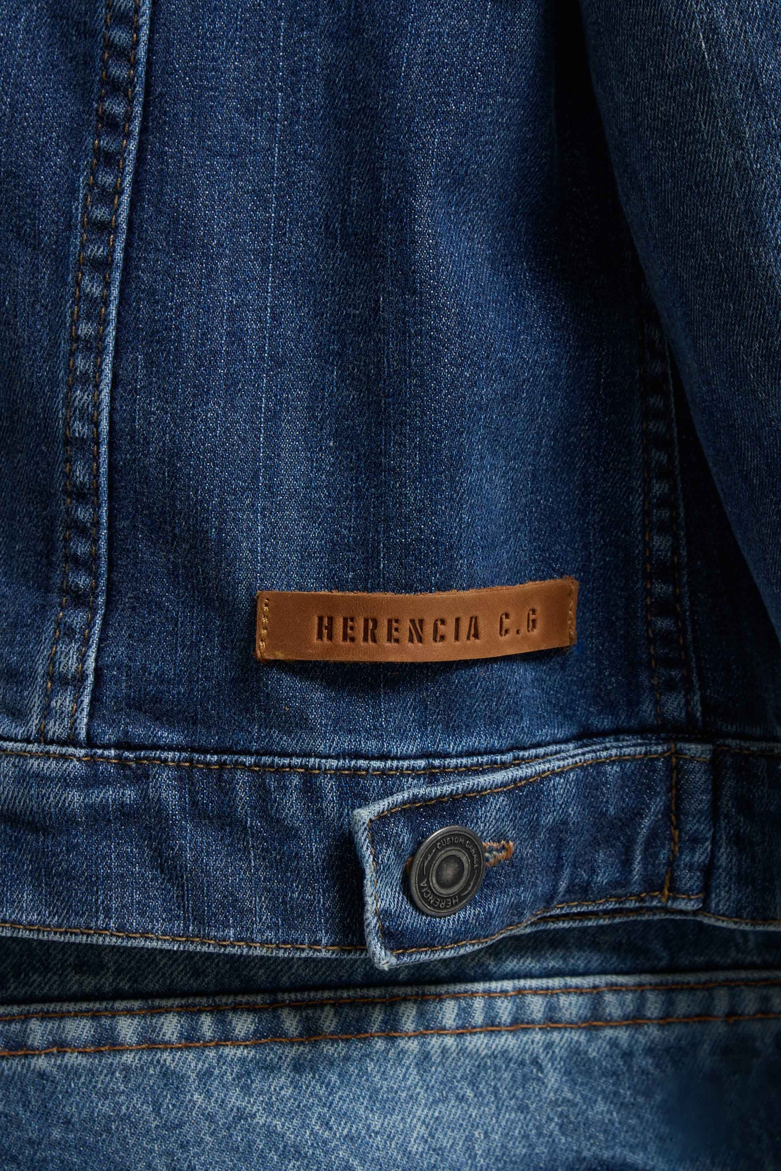 CAMPERA ROLLING BLUE                                                                                 