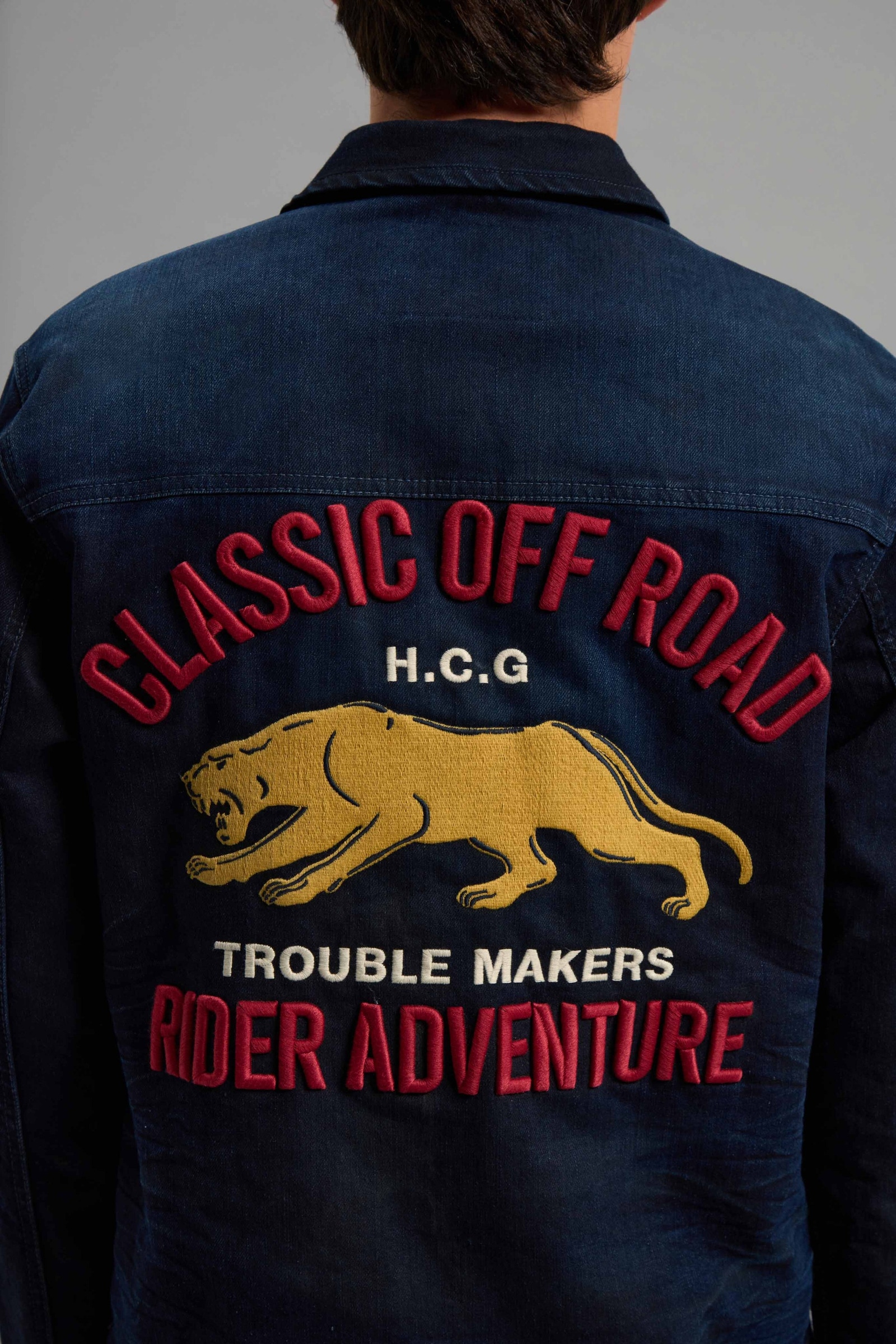 CAMPERA OFF ROAD                                                                                     