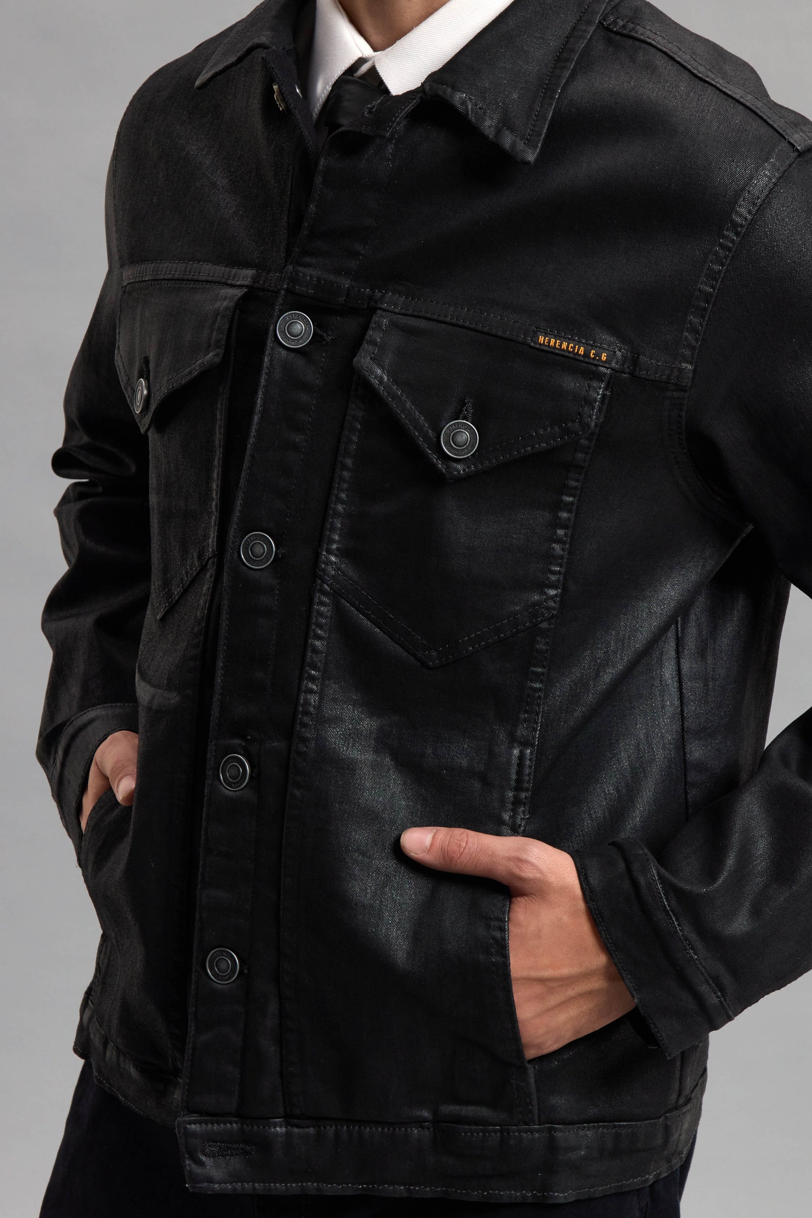 CAMPERA SKULL WAXED BLACK