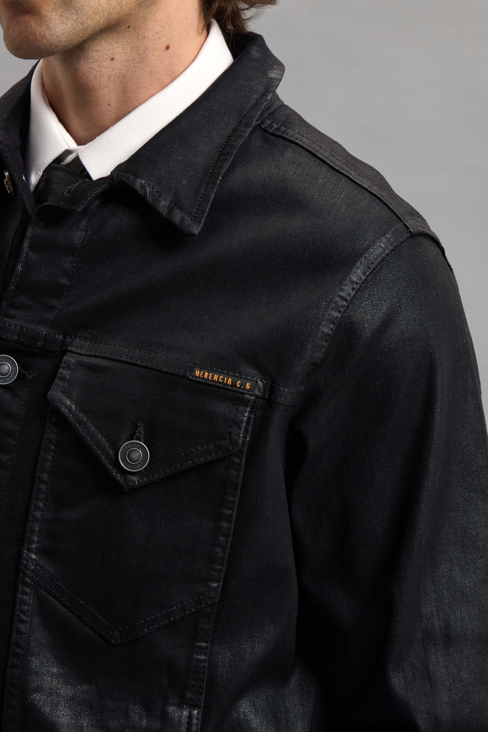 CAMPERA SKULL WAXED BLACK