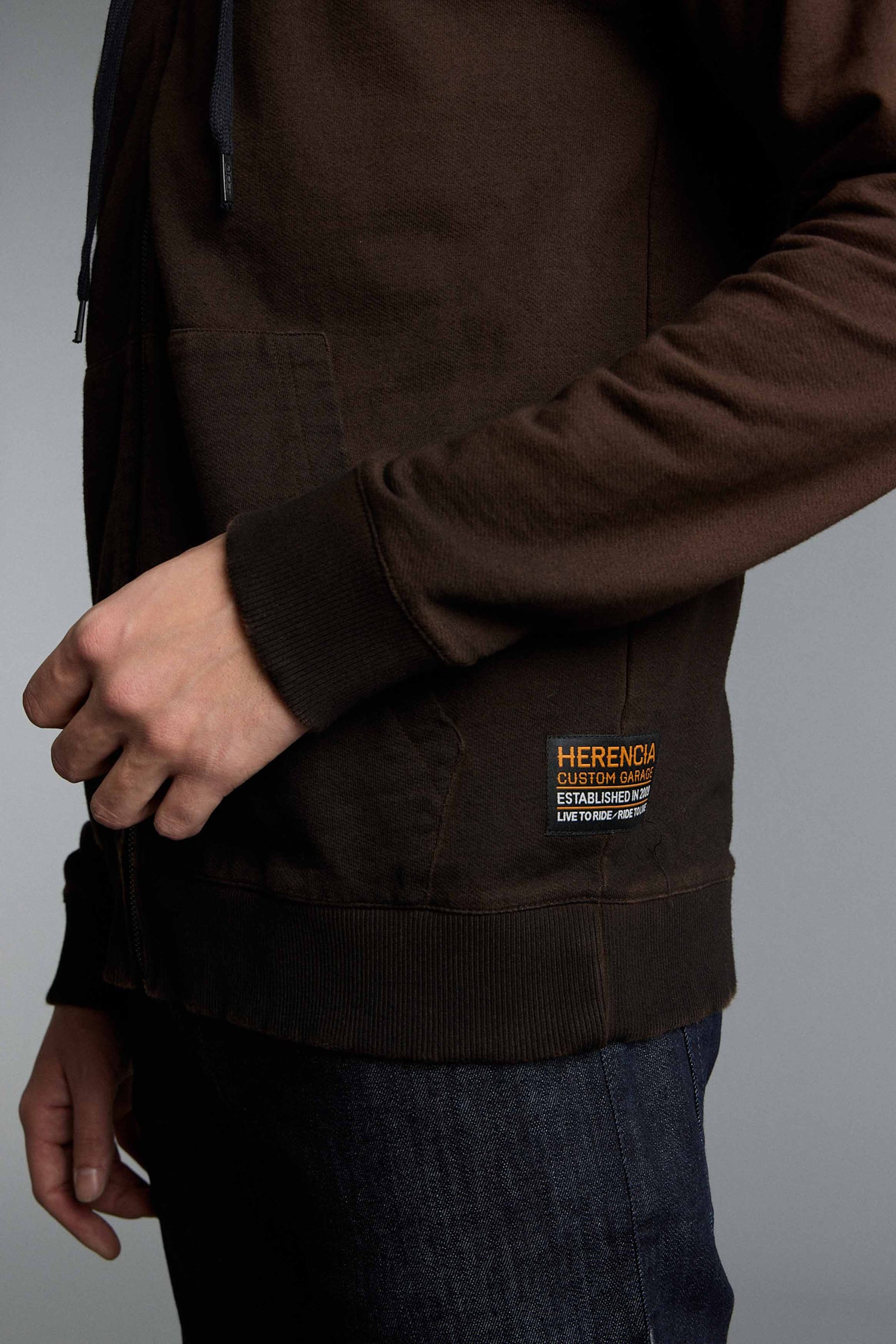 CAMPERA HCG ROAD
