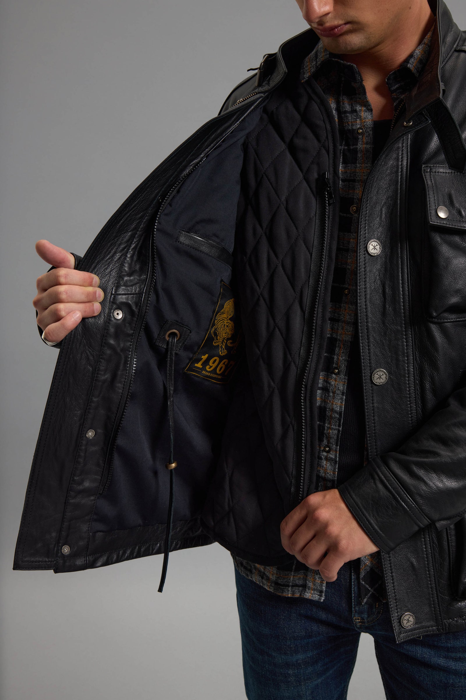 CHAQUETA CUERO 1967 AW                                                                               