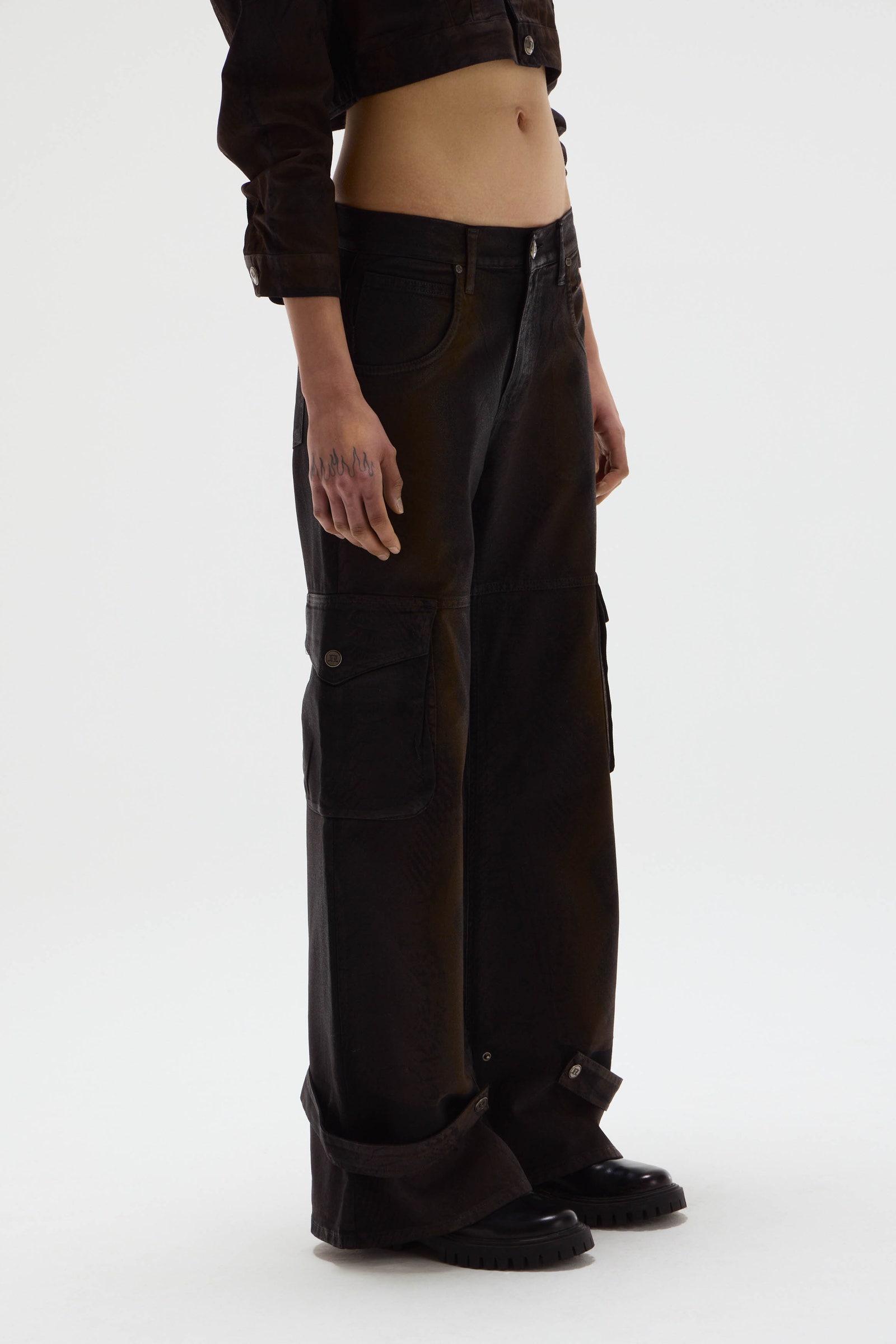 JEANS CARGO KOBRA LABEL                                                                              