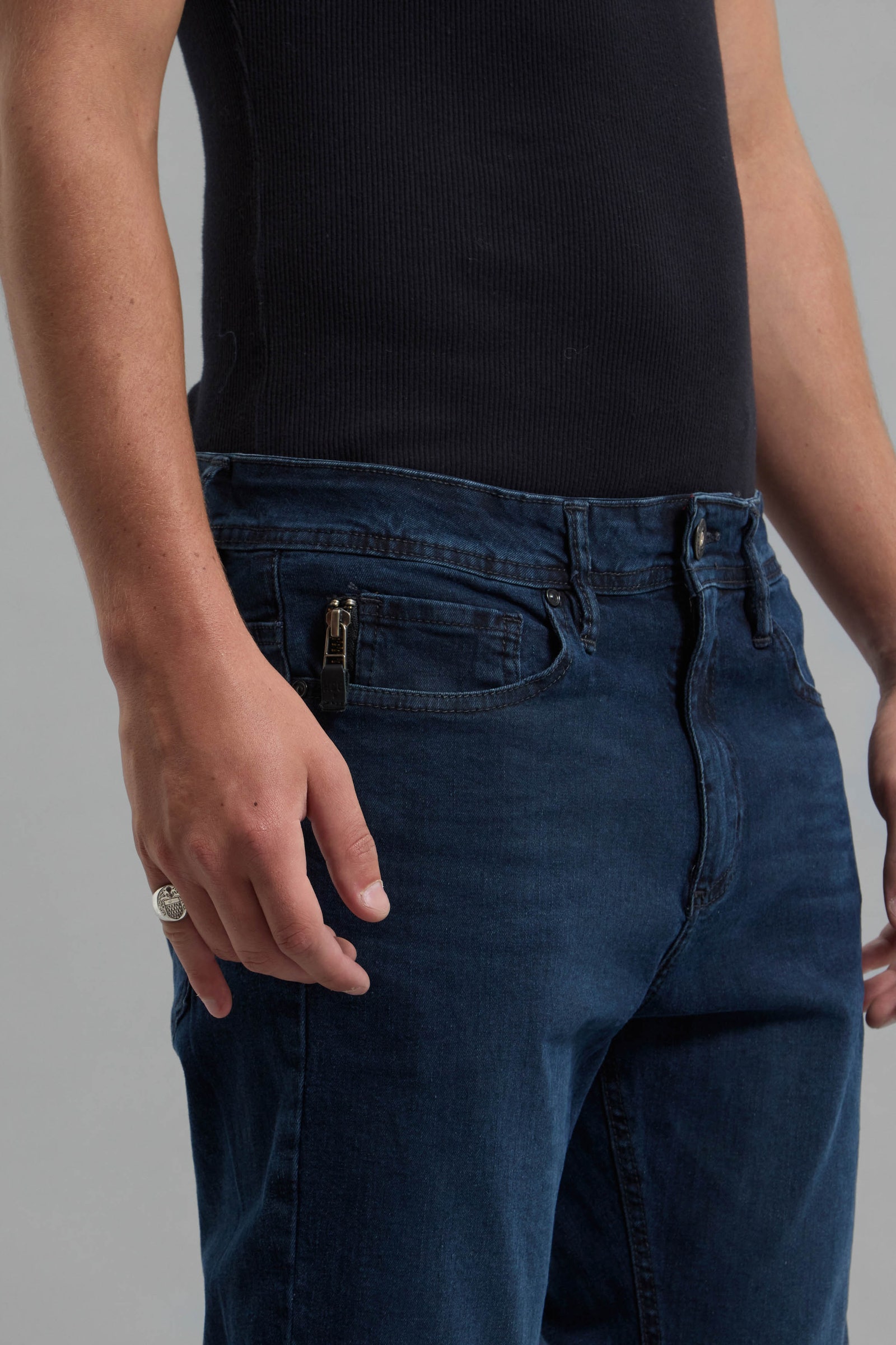 JEANS ZIPPER BLUE BLACK                                                                              