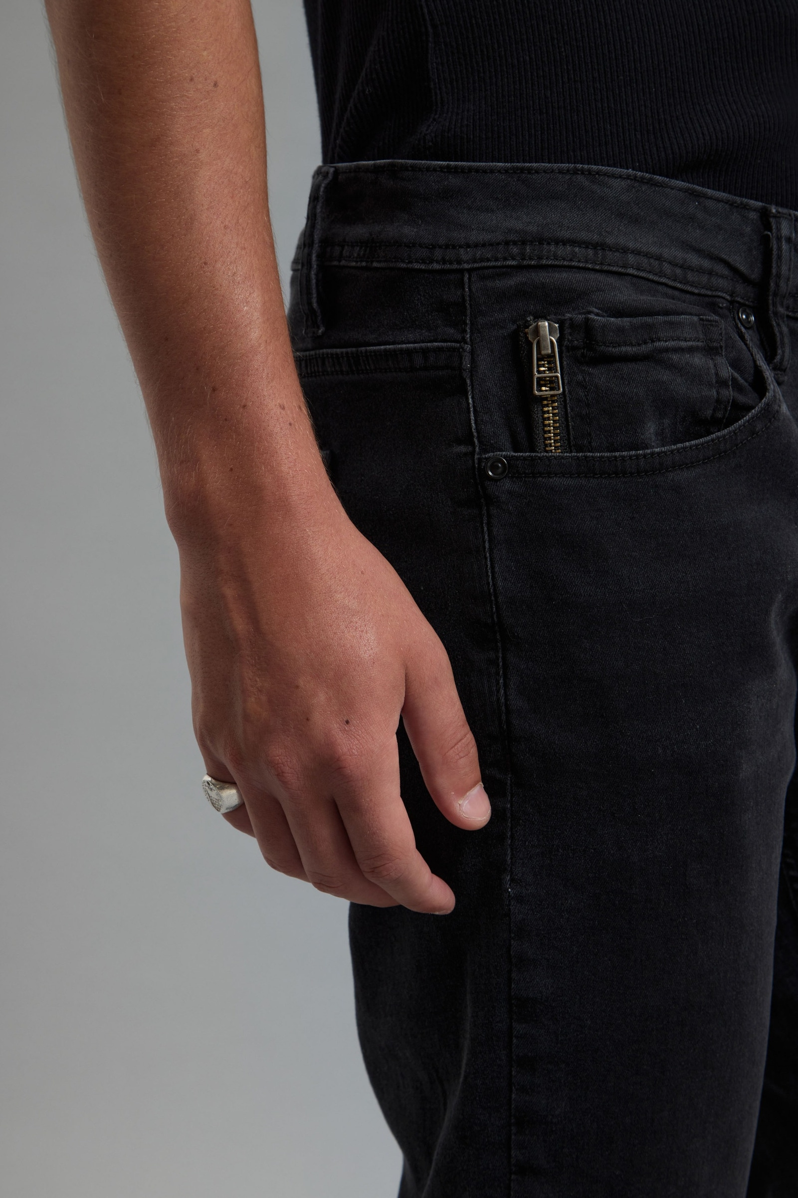 JEANS ZIPPER SMOKE                                                                                   