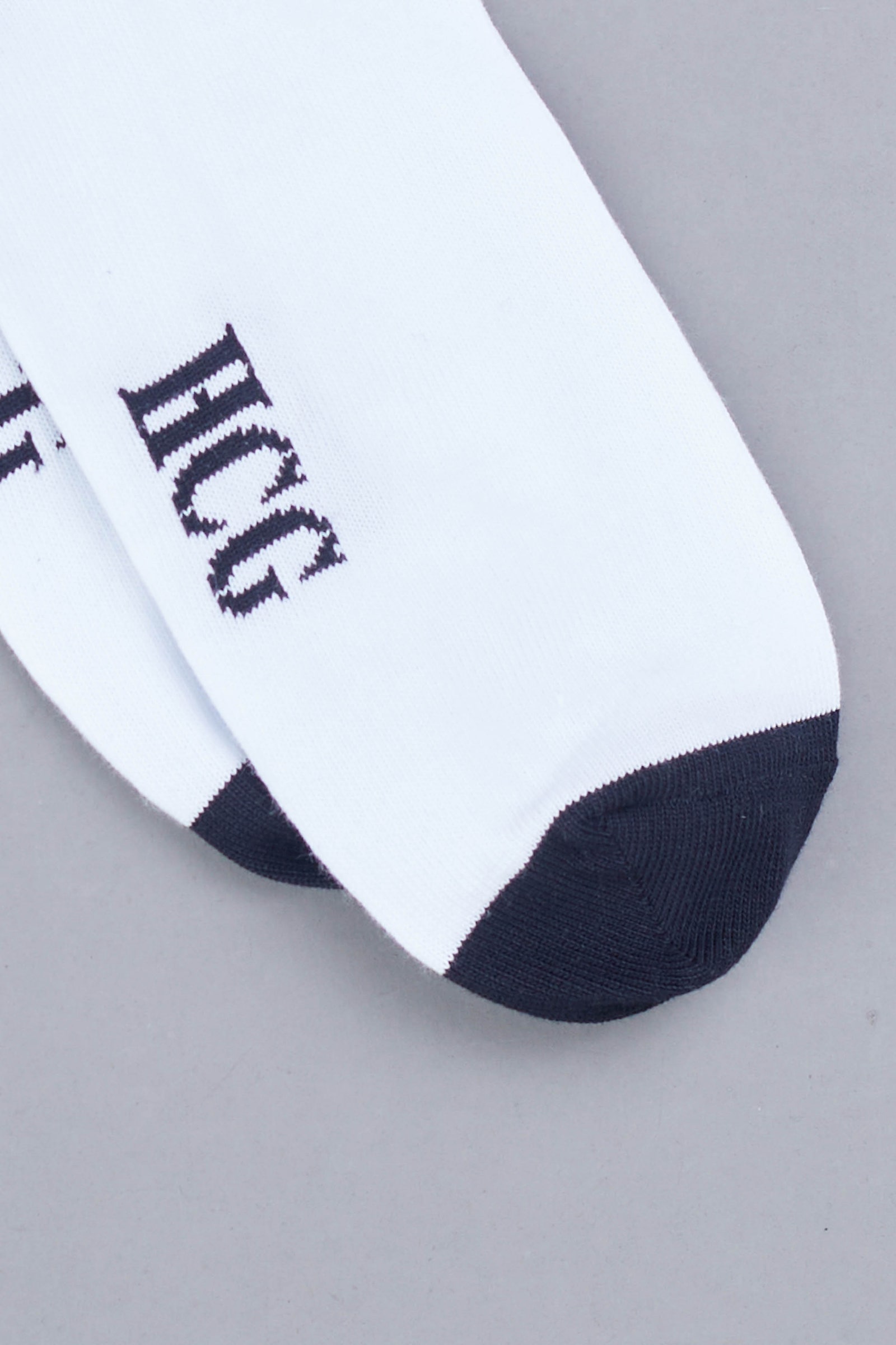 MEDIA SHORT H6