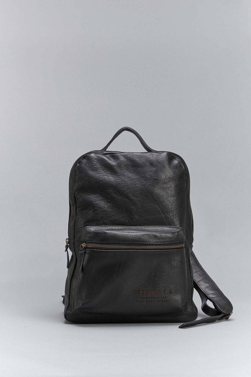 MOCHILA CUERO HCG