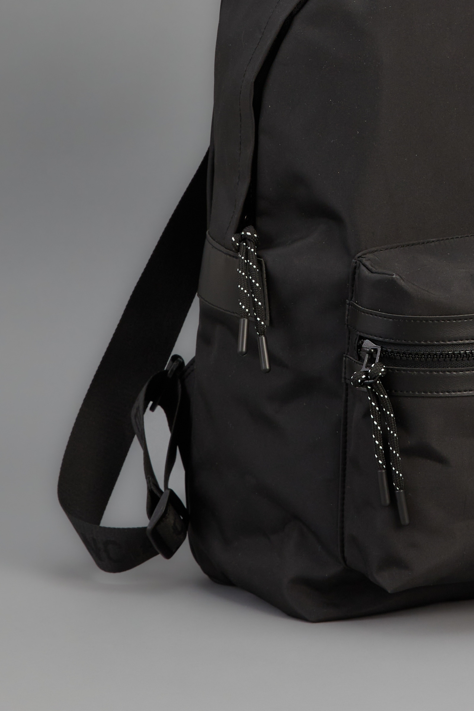 MOCHILA HERENCIA W                                                                                   