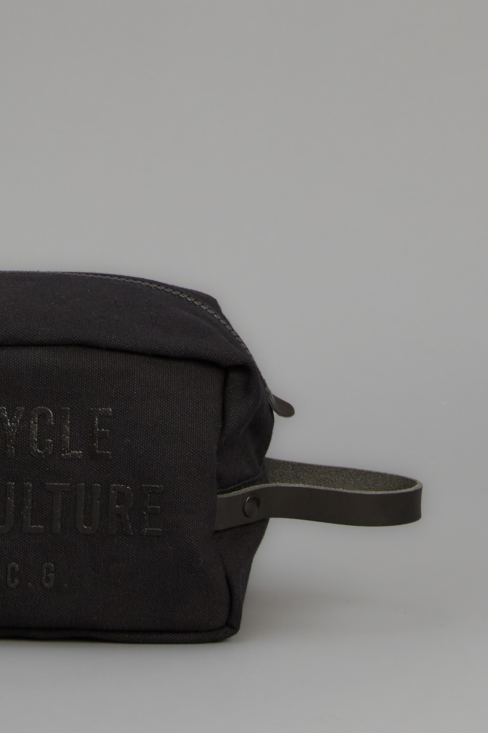 NECESSAIRE MOTORCYCLE                                                                                