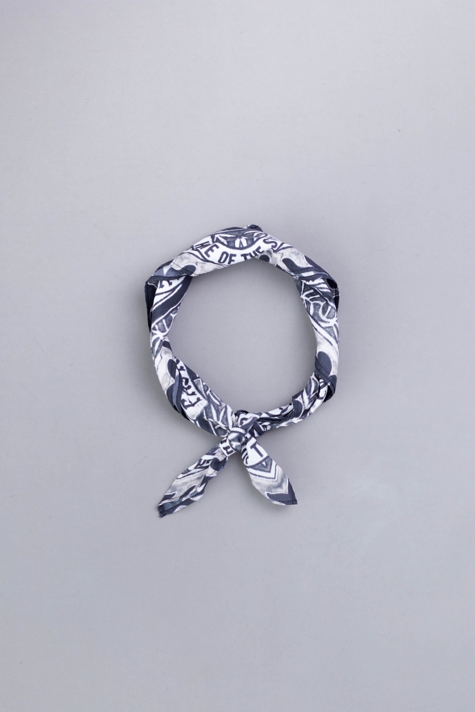 PAÑUELO AR 5