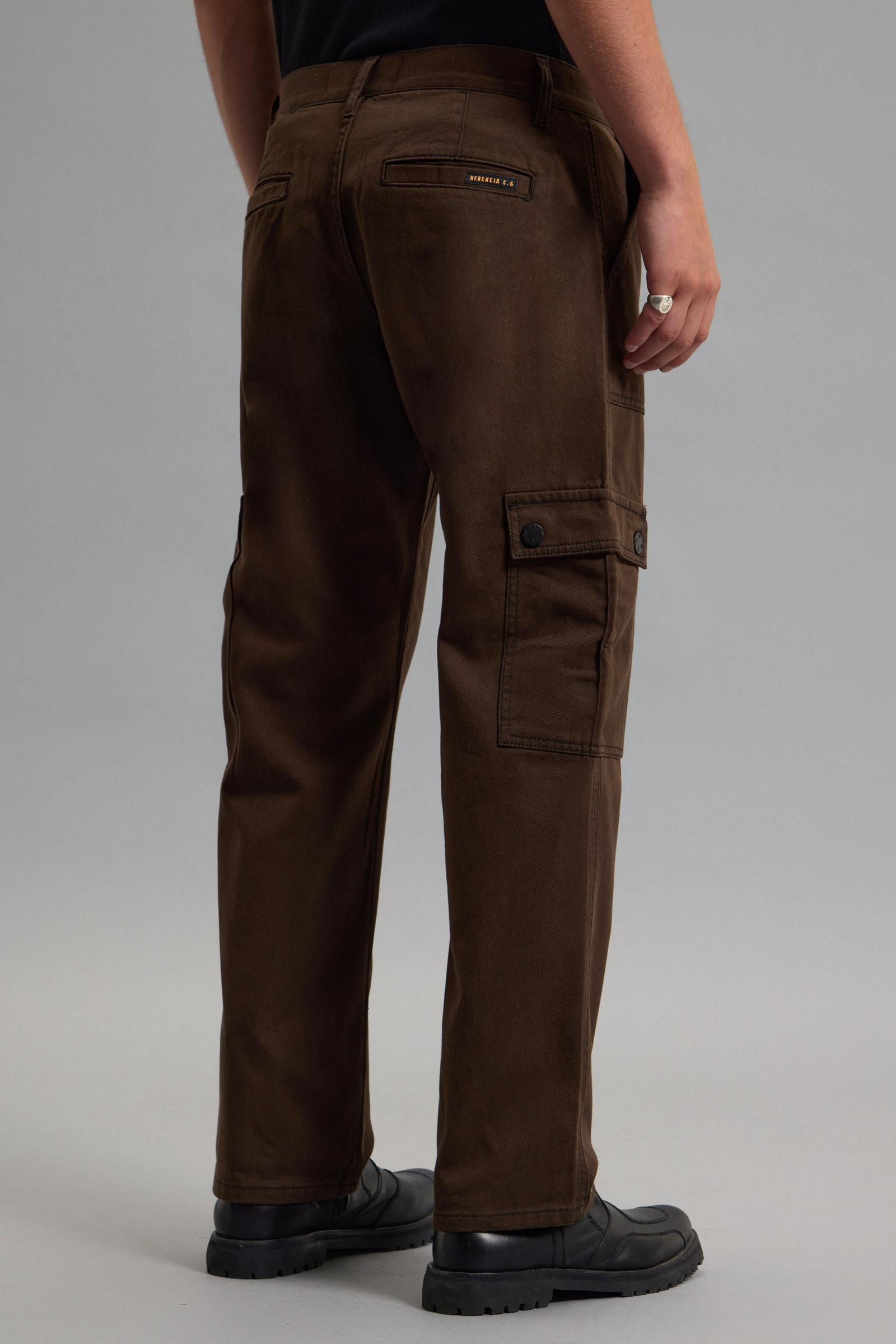 PANTALÓN CARGO CLASH BROWN