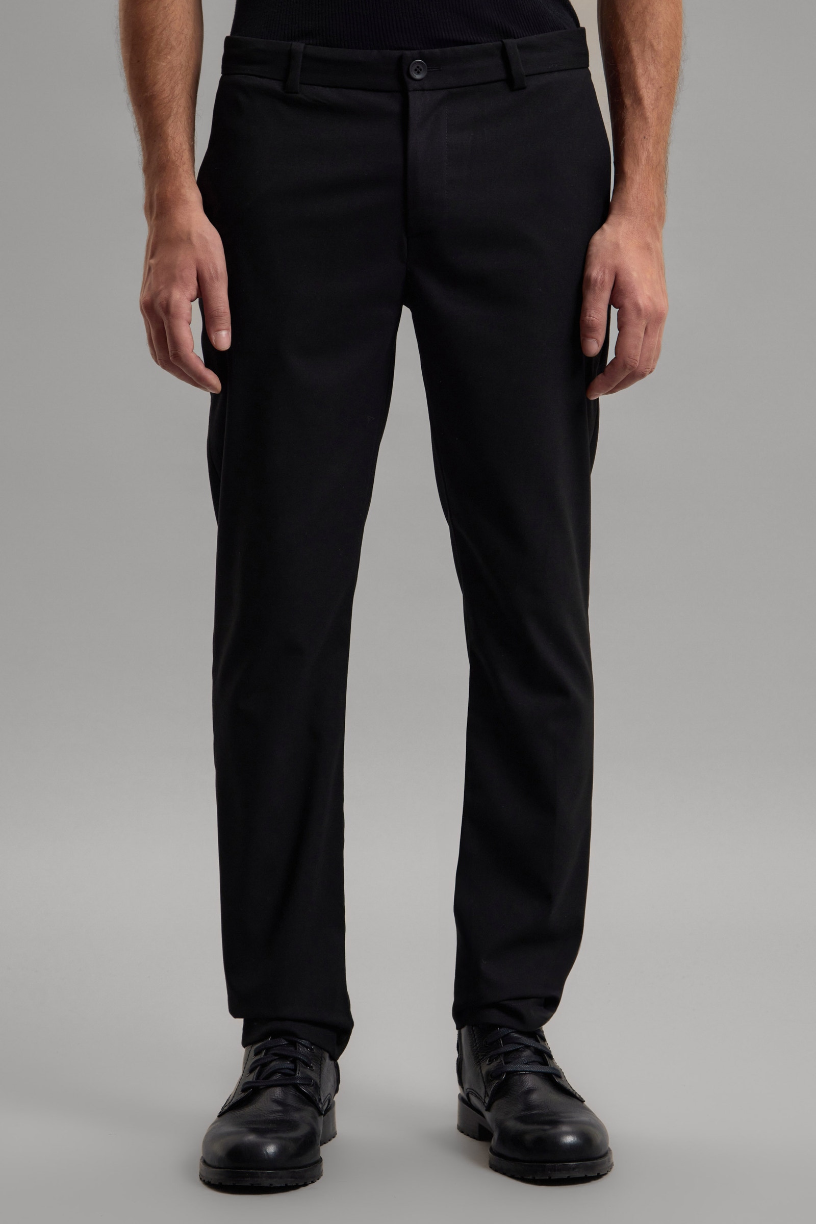 PANTALON HERENCIA R                                                                                  