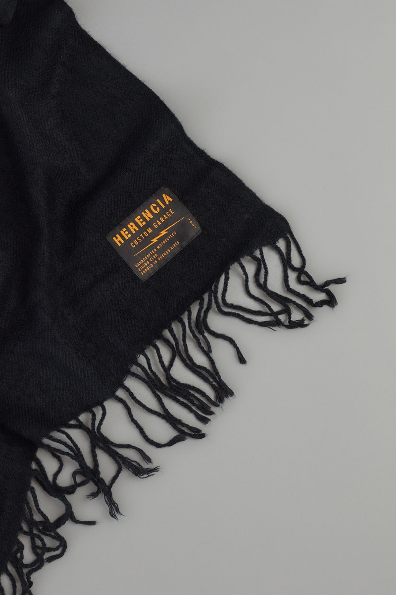 PASHMINA HERENCIA R                                                                                  