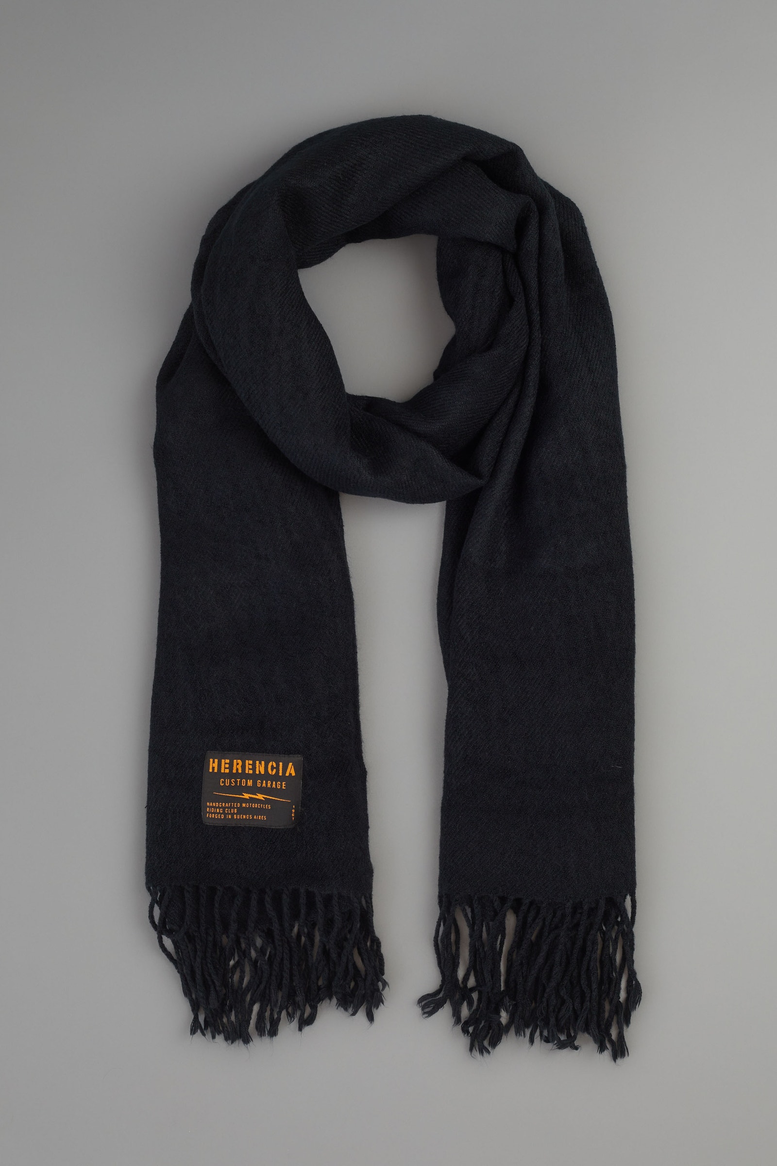PASHMINA HERENCIA R                                                                                  