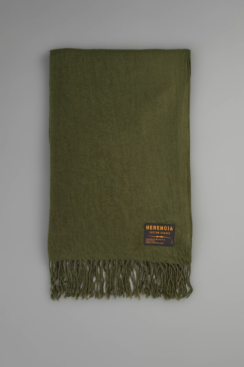 PASHMINA HERENCIA R                                                                                  
