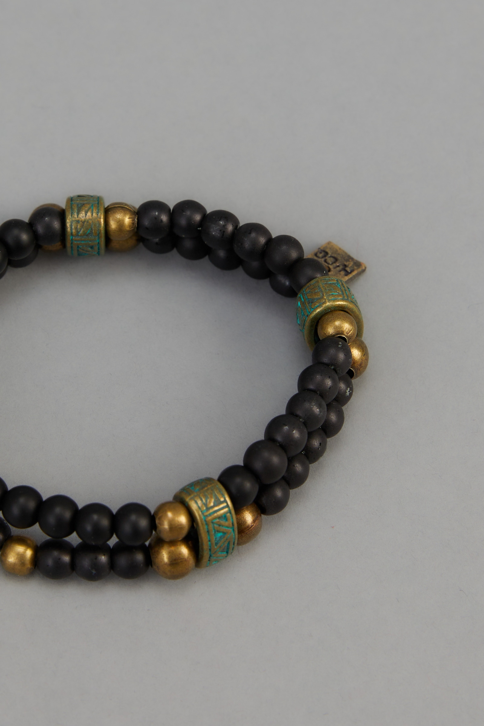 PULSERA D16                                                                                          