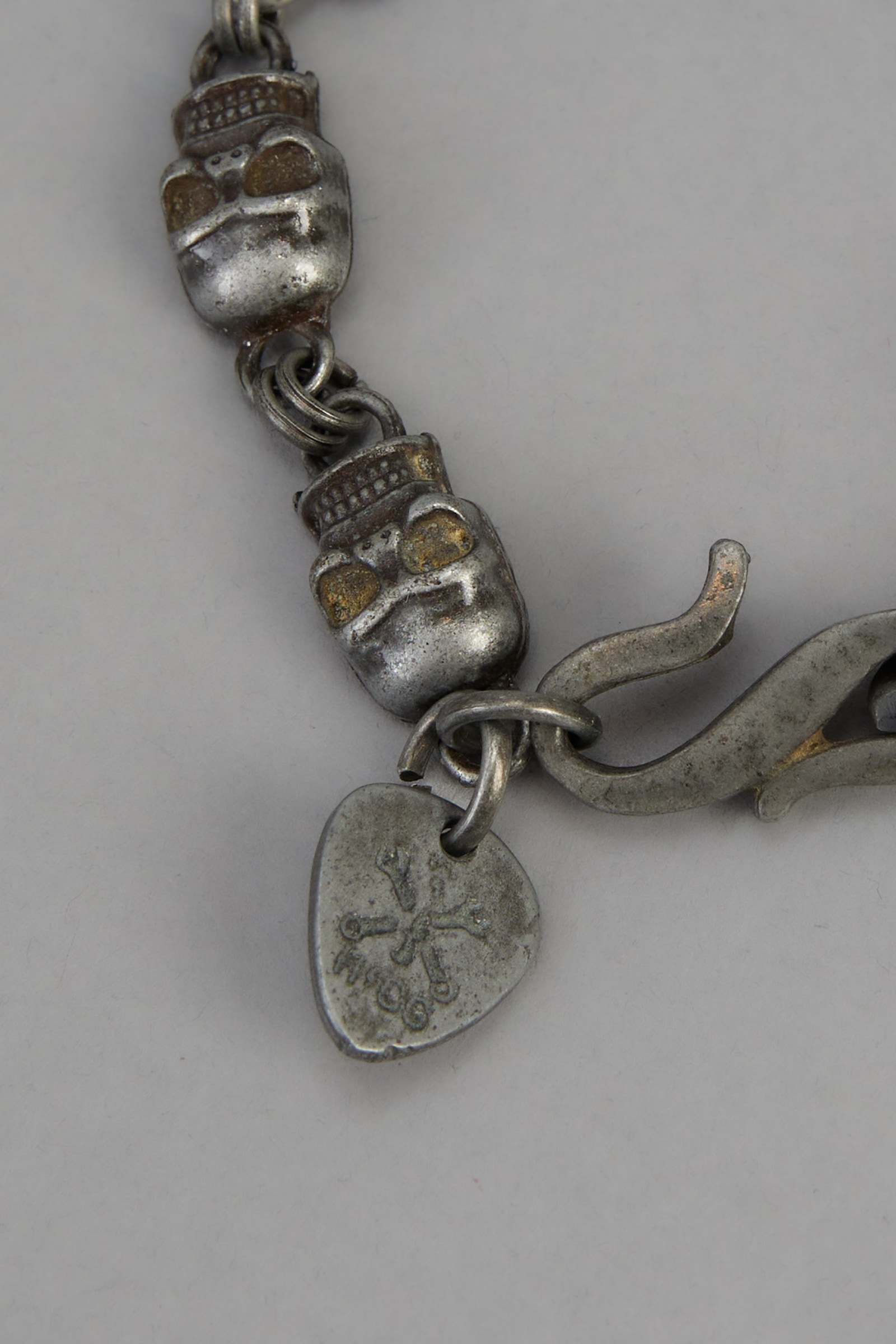 PULSERA D18                                                                                          