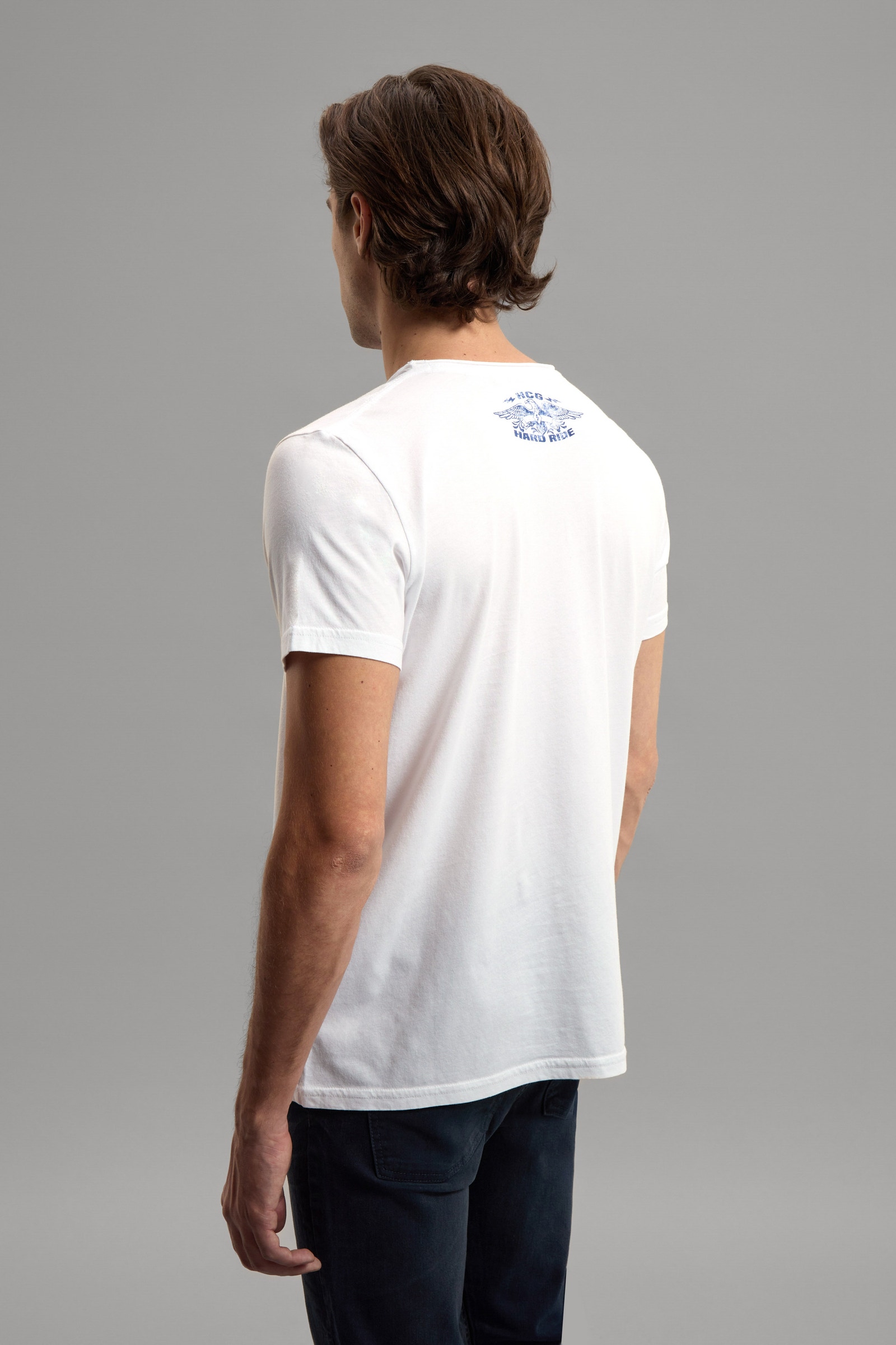 REMERA BÁSICA F02