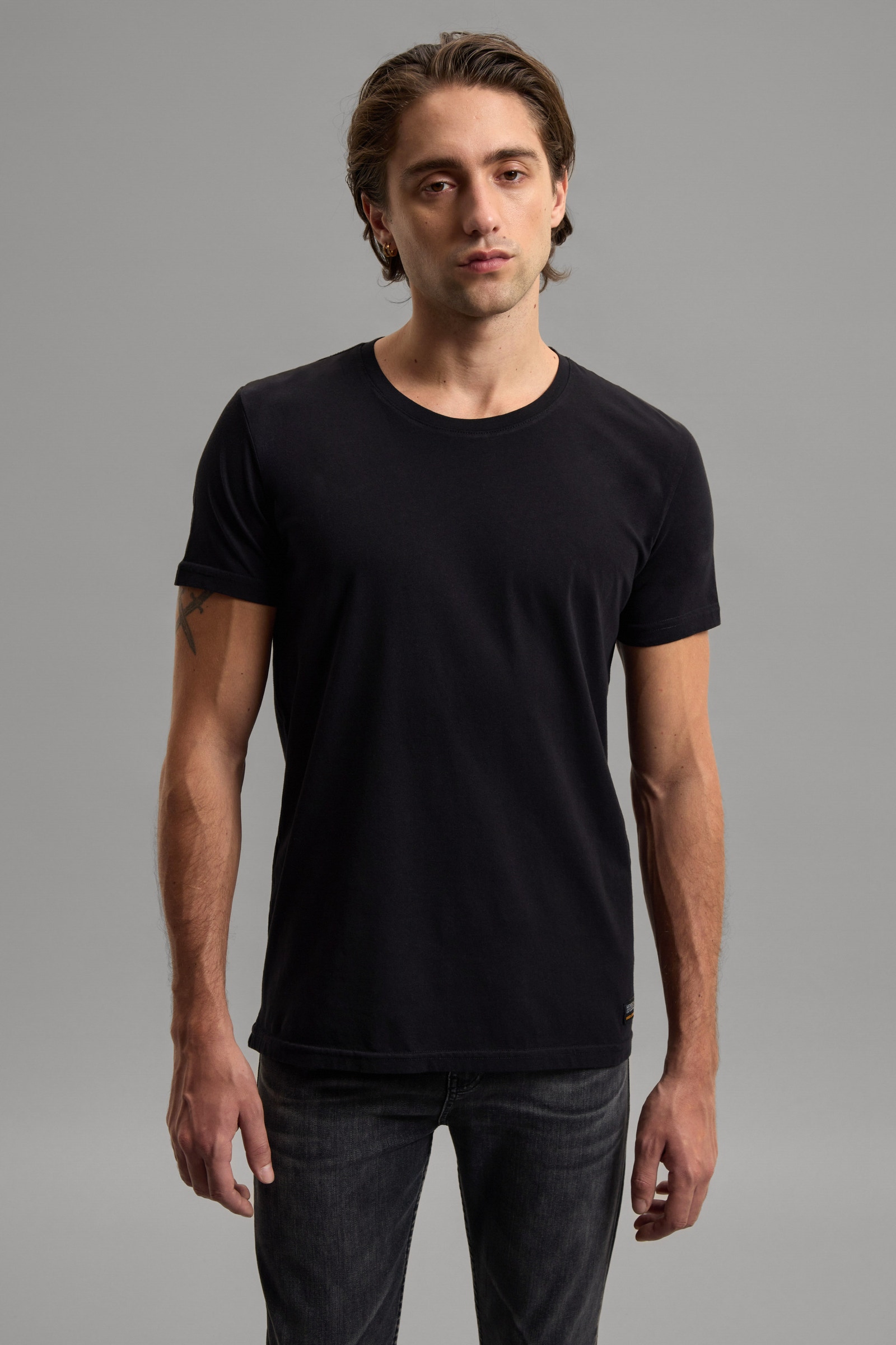 REMERA BÁSICA B02
