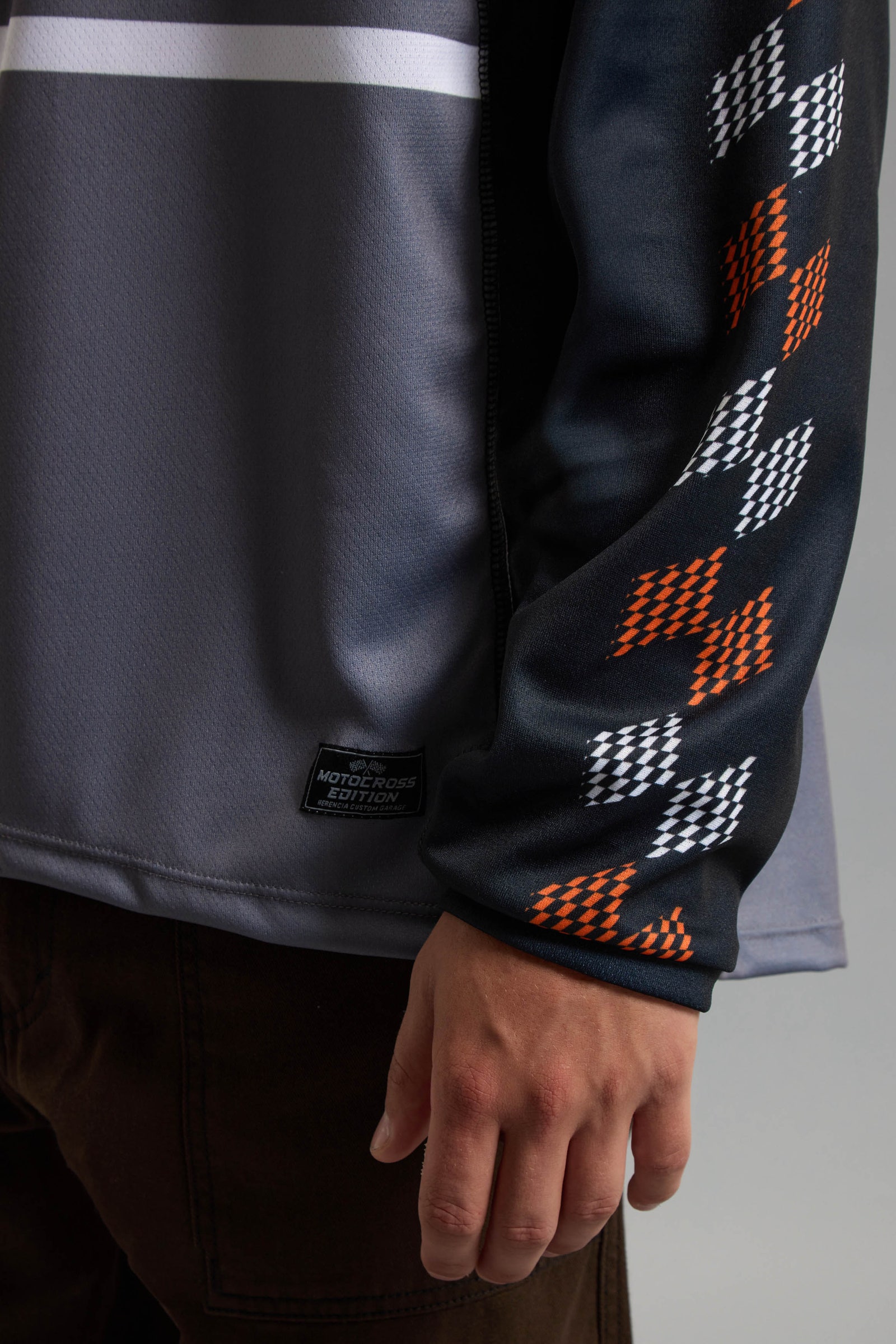 REMERA ML CROSS 06                                                                                   