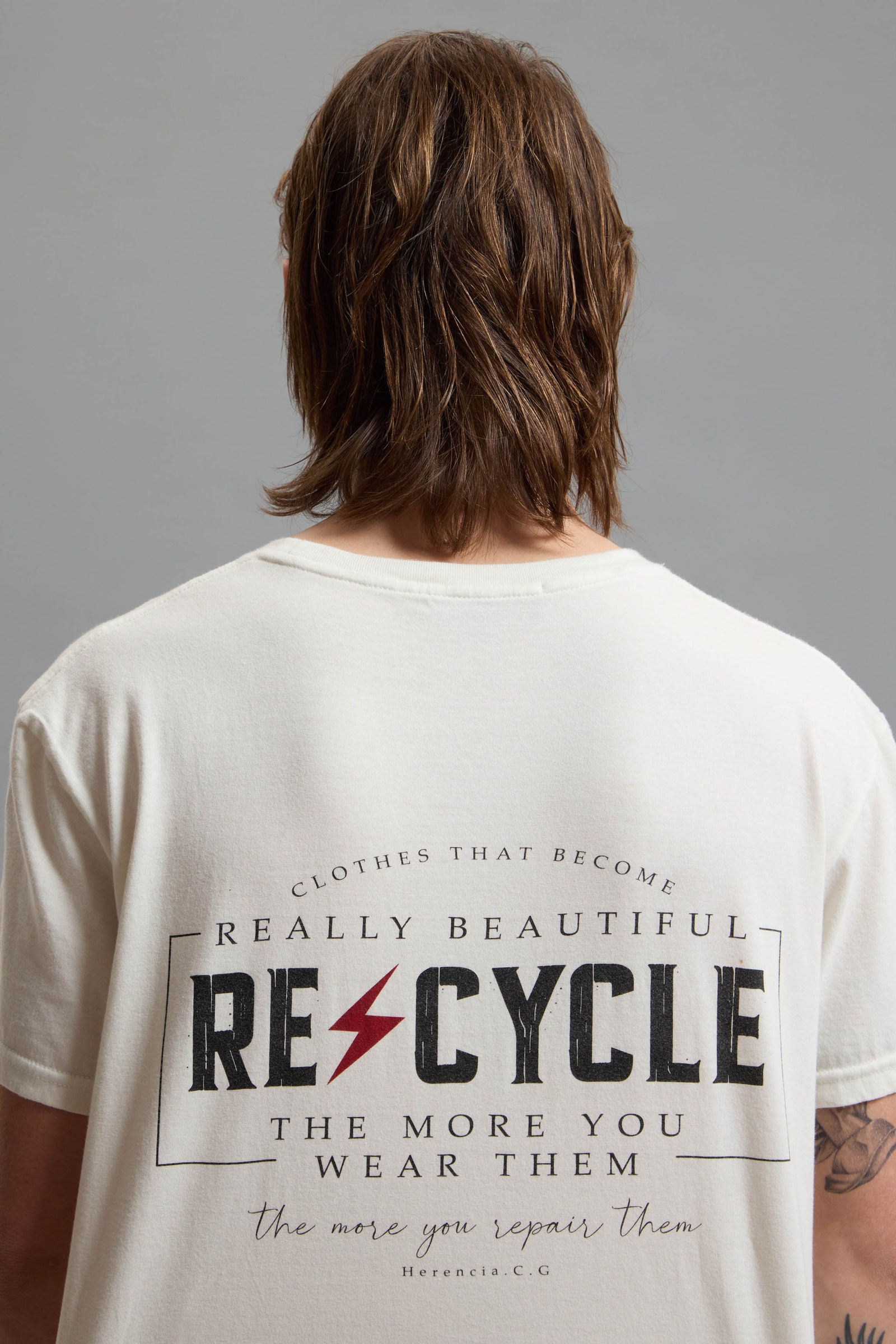 REMERA RE-CYCLE 01                                                                                   
