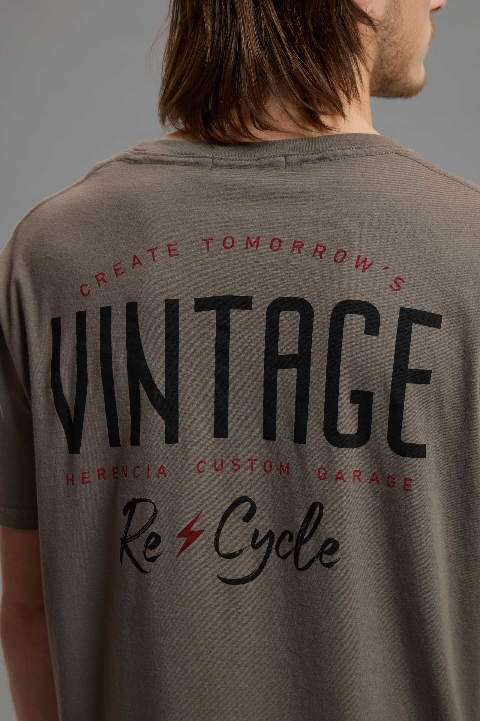 REMERA RE-CYCLE 02                                                                                   