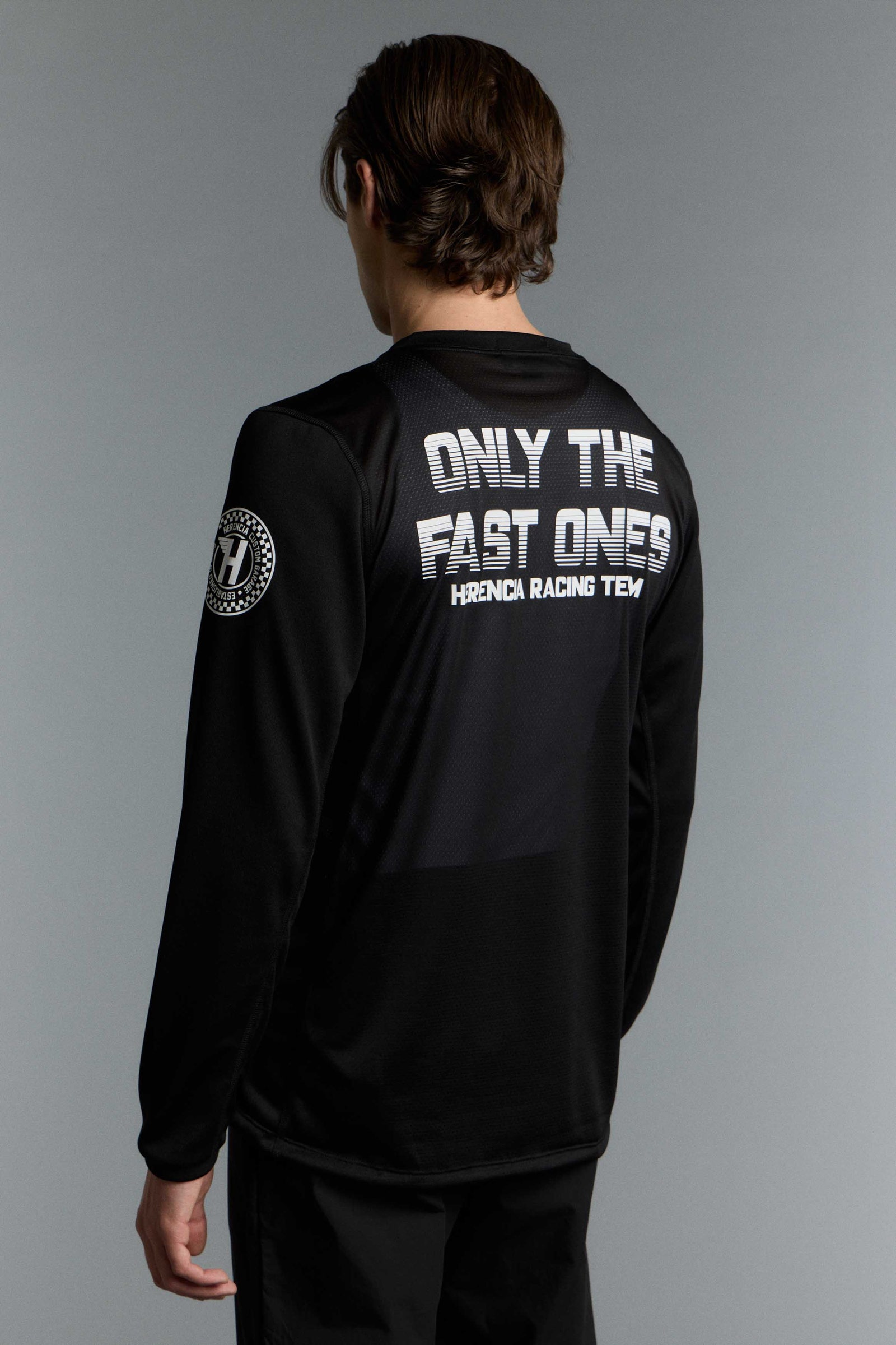 REMERA ML CROSS LINE