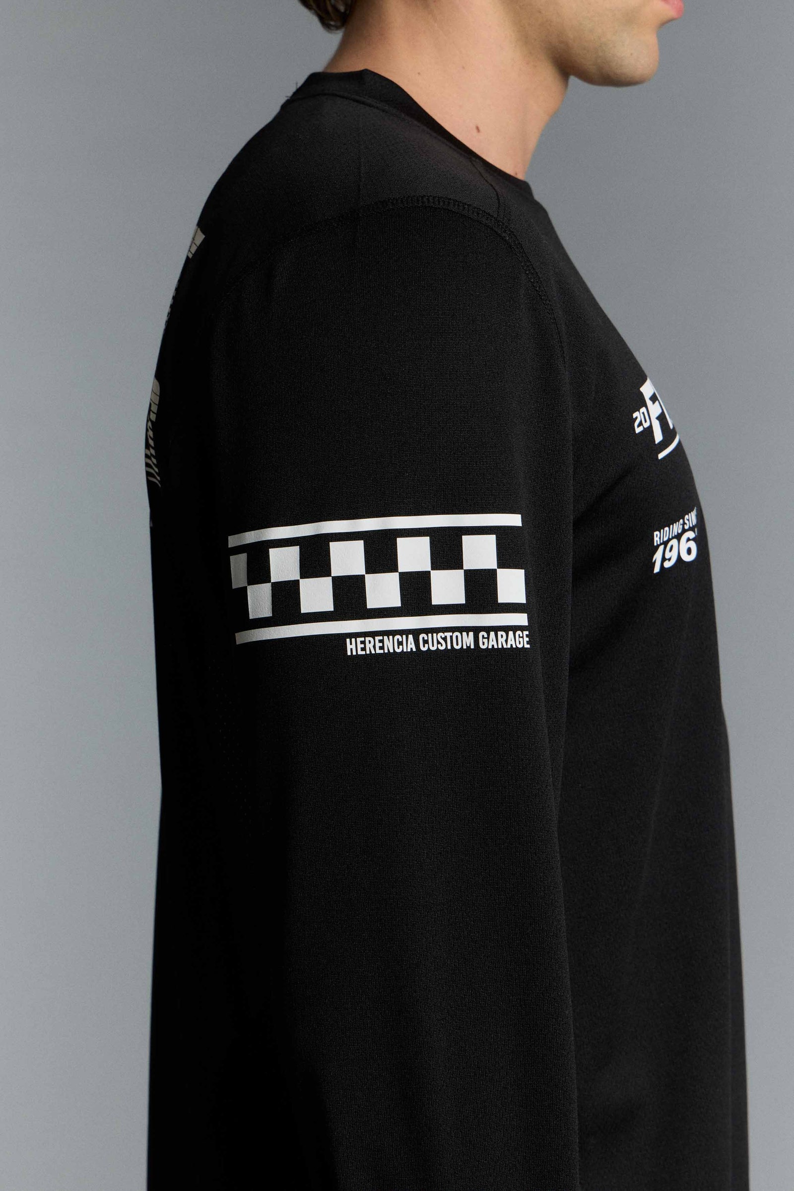 REMERA ML CROSS LINE