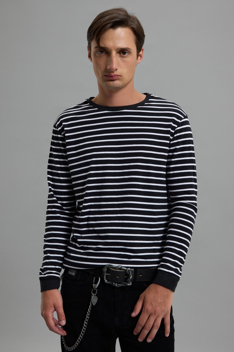 REMERA BÁSICA ML RAYADA                                                                              