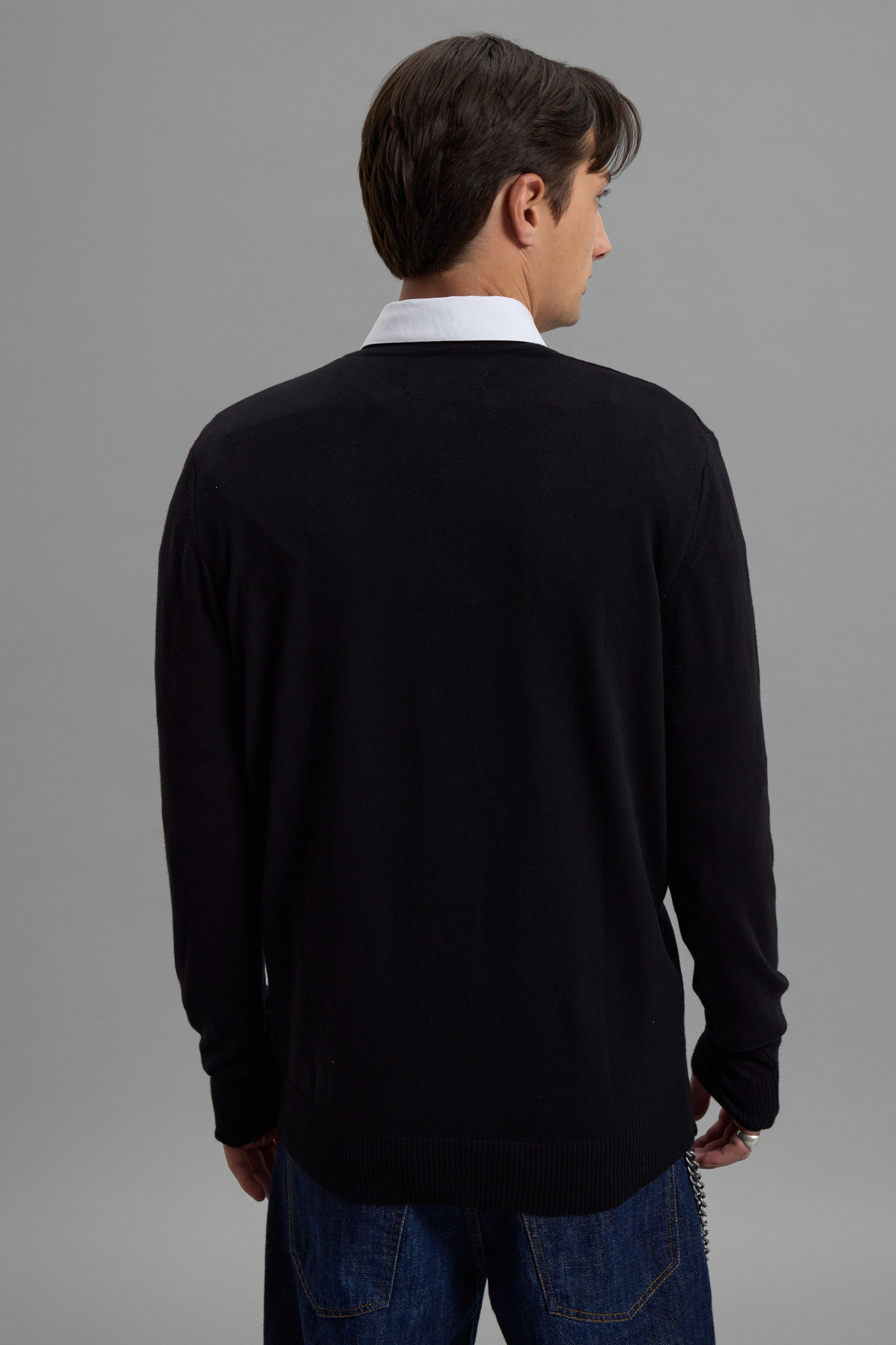 SWEATER GARAGE ROAD 01
