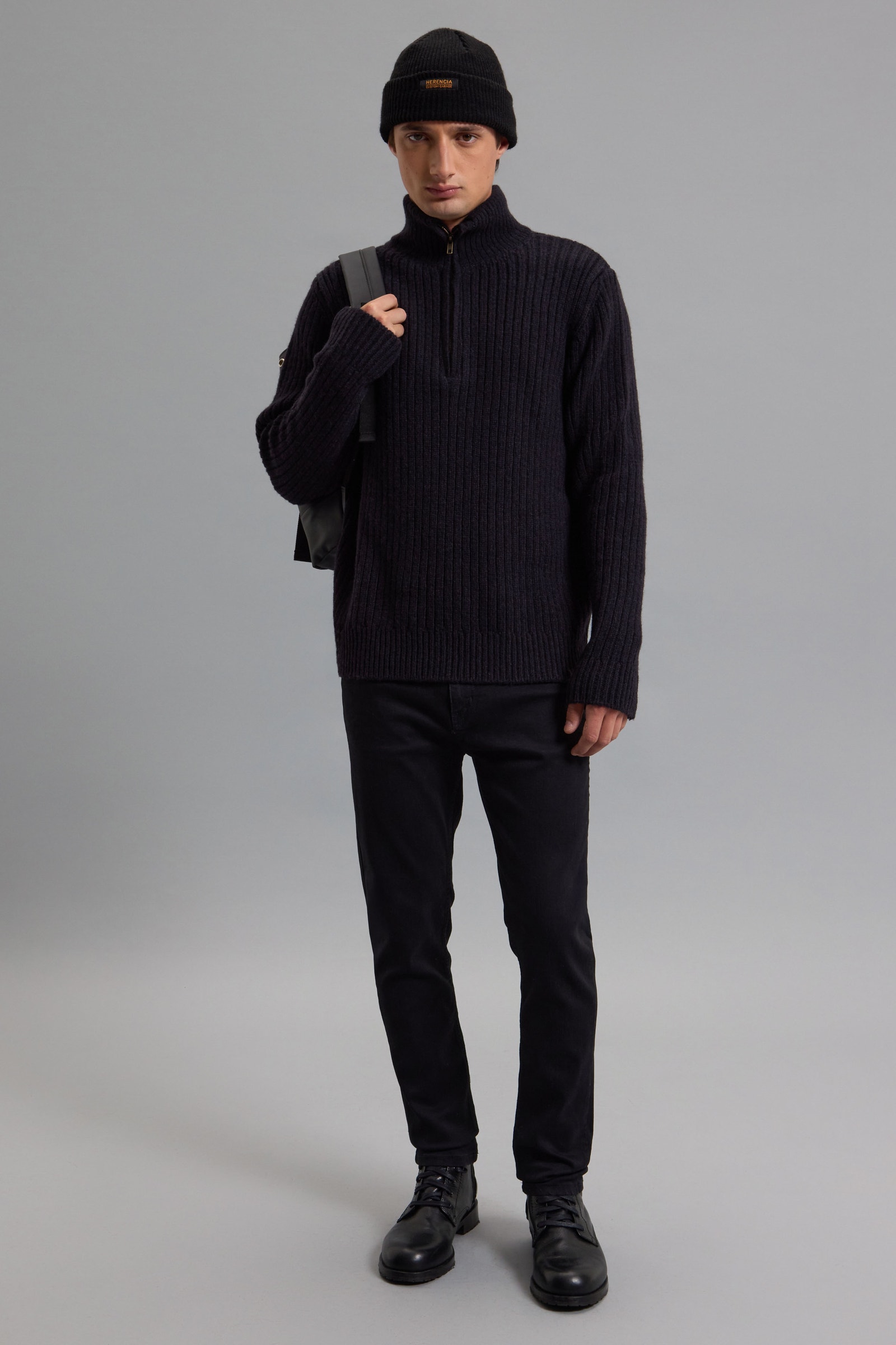 SWEATER WEST HCG                                                                                     