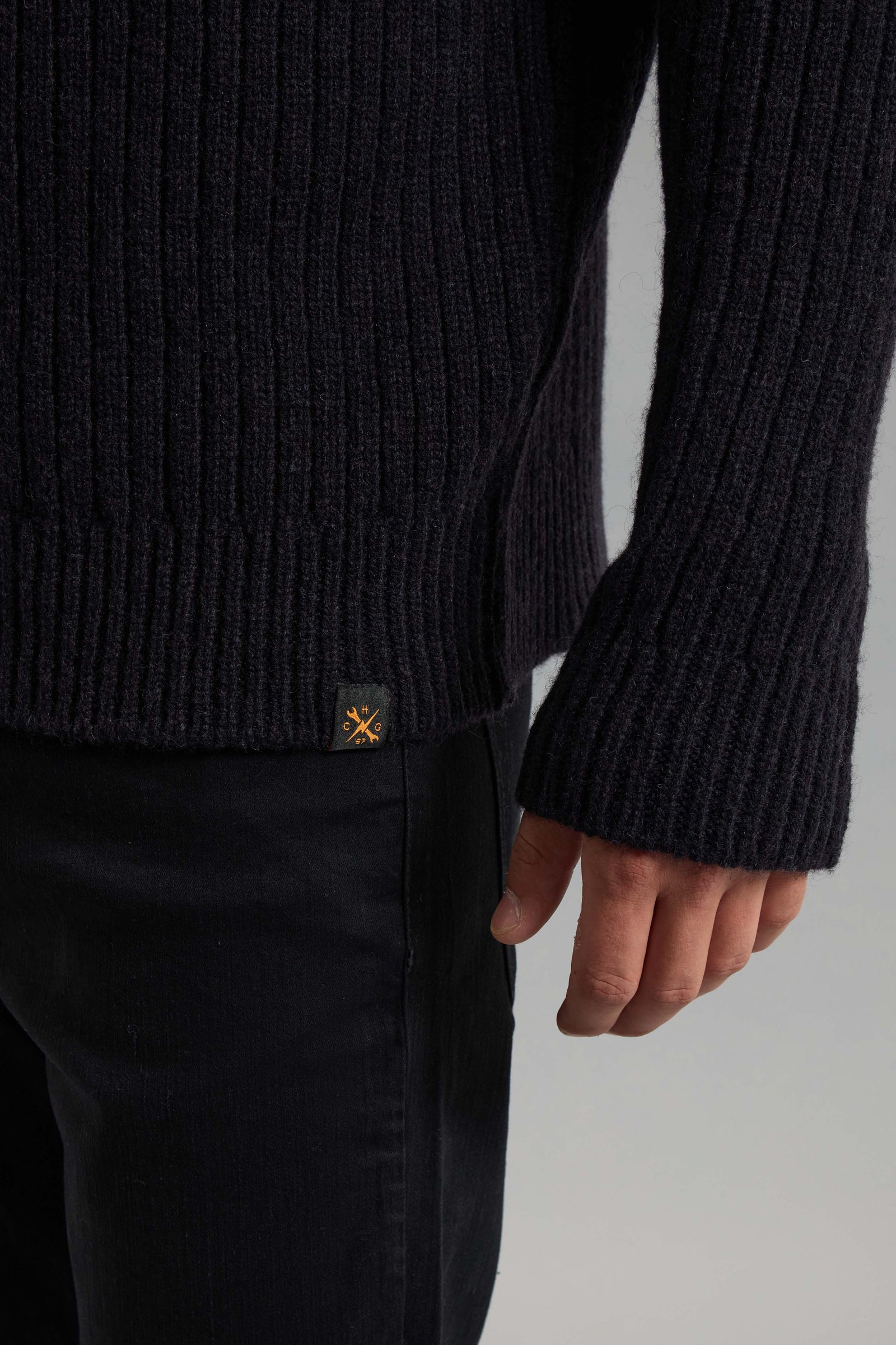 SWEATER WEST HCG                                                                                     