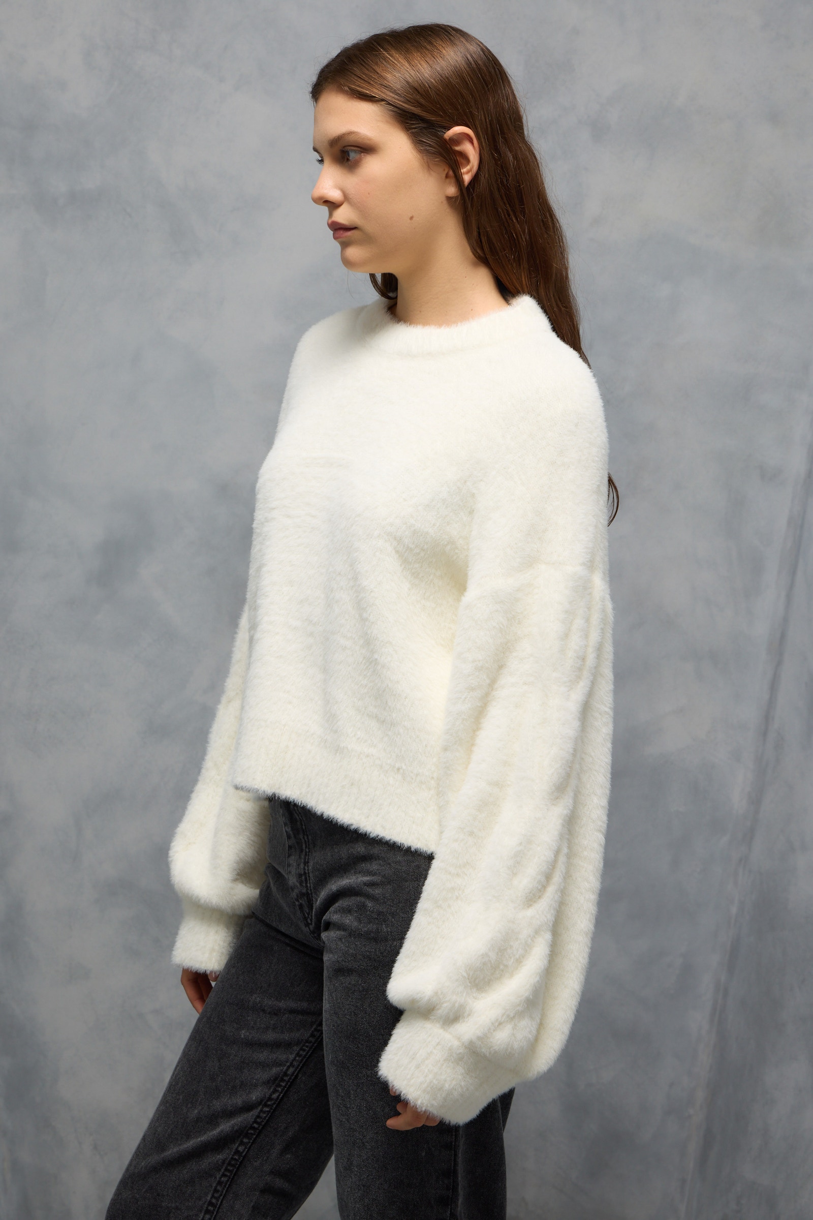 SWEATER BRAID                                                                                        