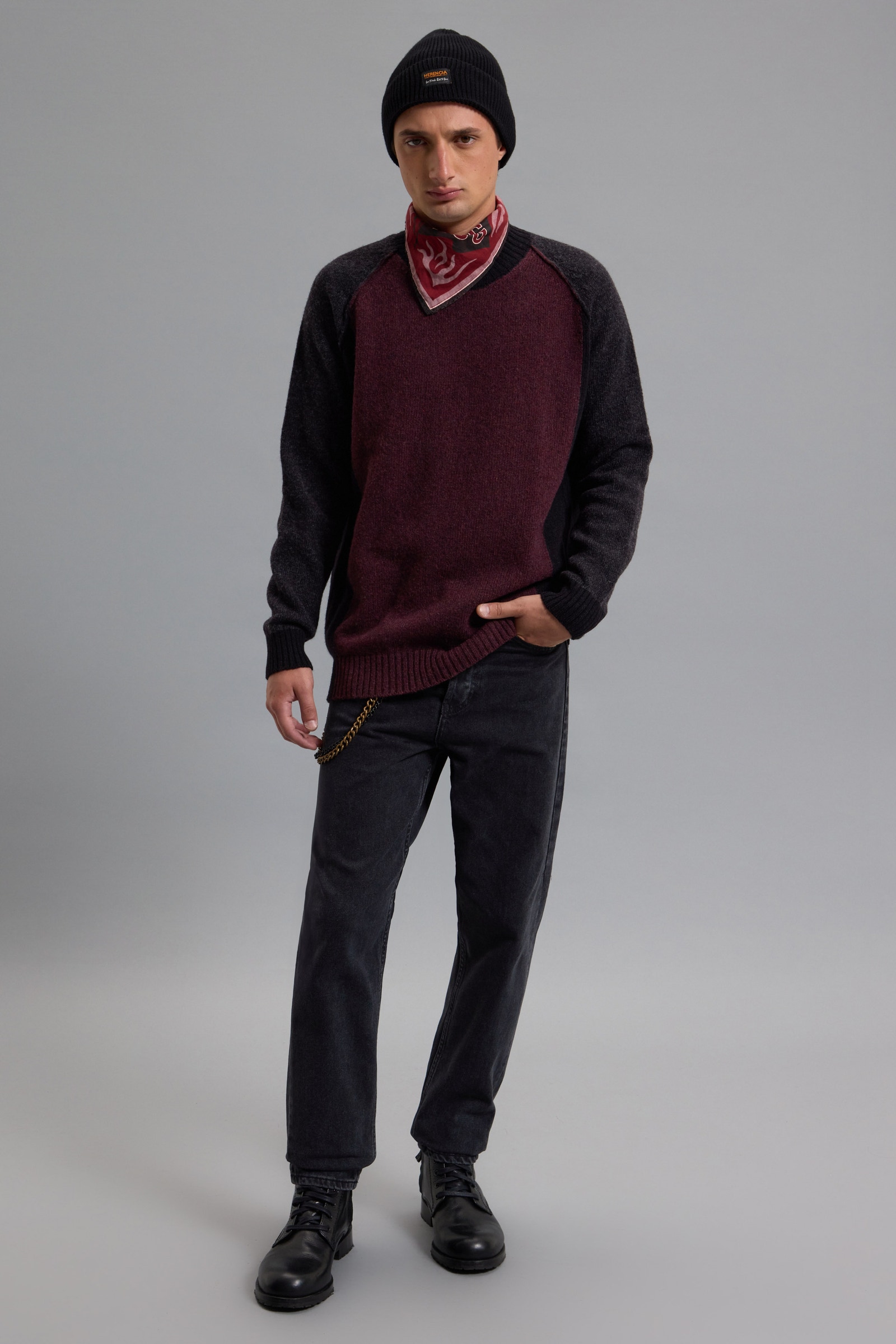 SWEATER HCG WHEELS                                                                                   